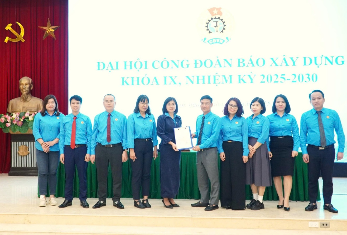 E:\Năm 2025\Th&aacute;ng 11\H&igrave;nh ảnh\ĐH C&ocirc;ng đo&agrave;n\z7272175821743_e9b16a6143c819eaec4aa0fe83cd94d0.jpg