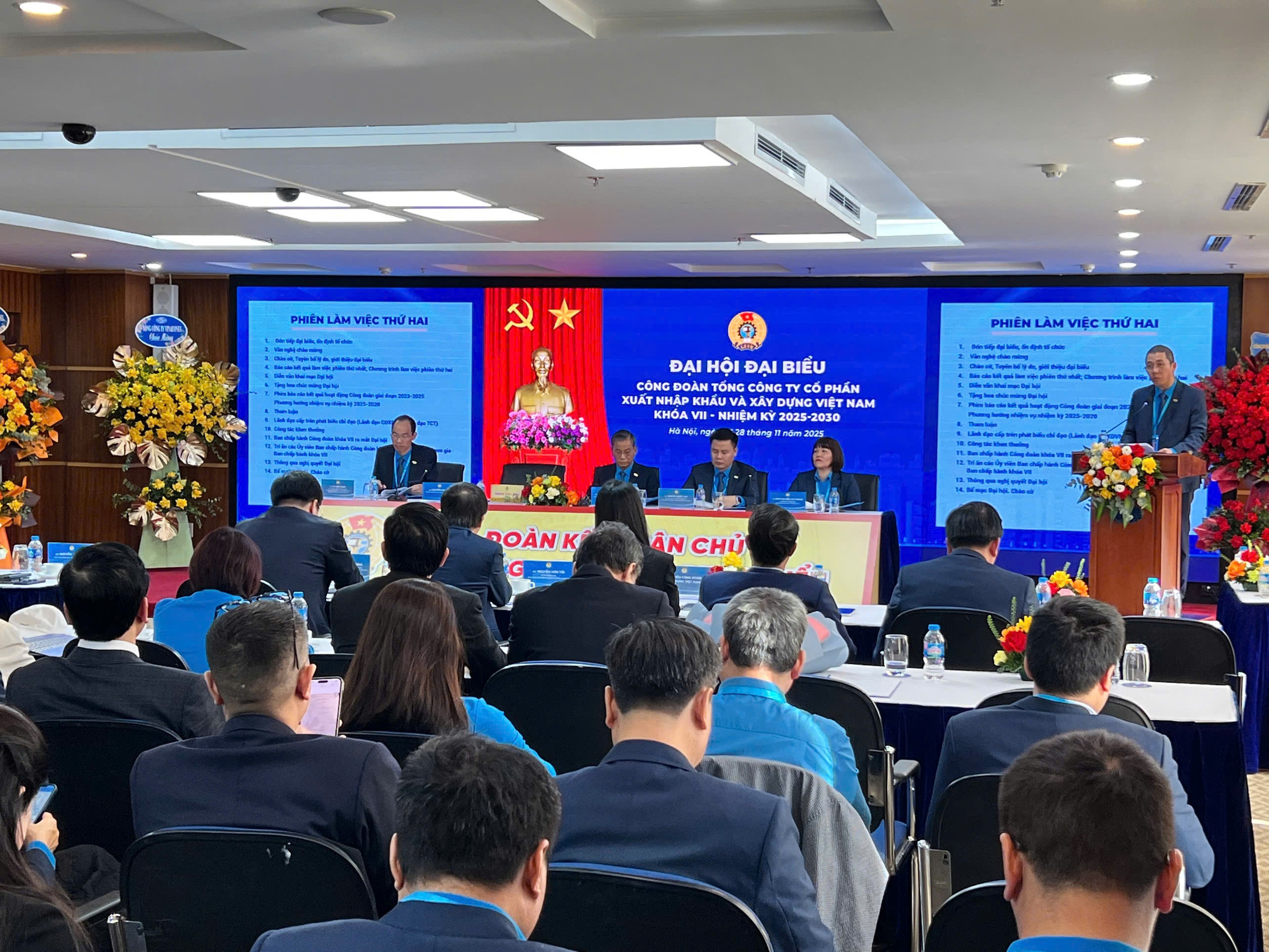 VINACONEX bứt ph&aacute; mạnh mẽ, C&ocirc;ng đo&agrave;n giữ vững vai tr&ograve; đồng h&agrave;nh c&ugrave;ng người lao động- Ảnh 1.