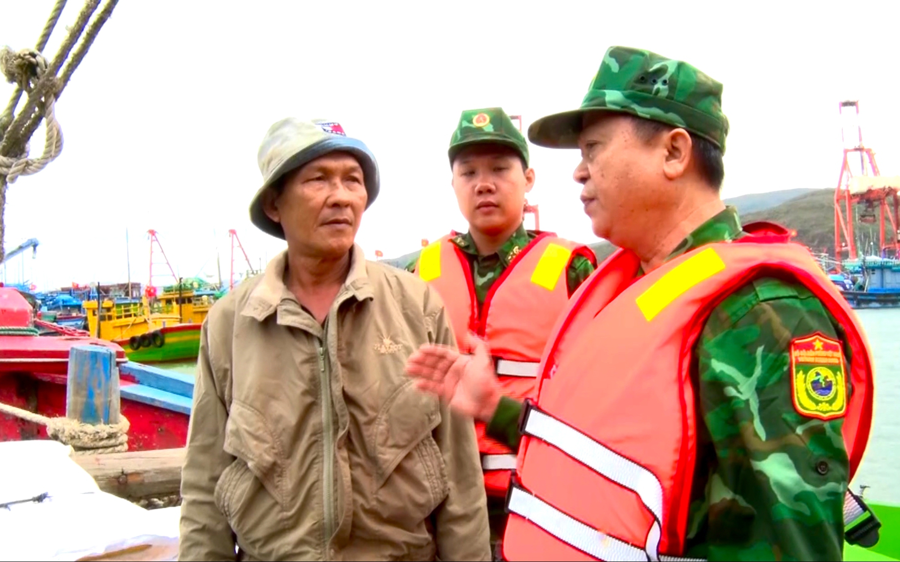 Bộ đội Bi&ecirc;n ph&ograve;ng Gia Lai triển khai đồng bộ biện ph&aacute;p ứng ph&oacute; b&atilde;o số 15