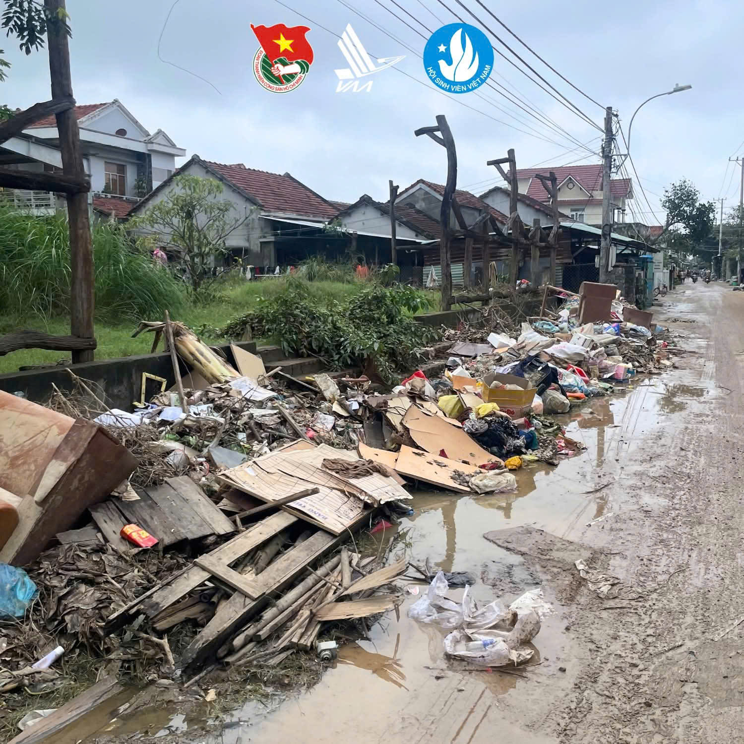 Học viện H&agrave;ng kh&ocirc;ng Việt Nam hỗ trợ 6 tỷ đồng gi&uacute;p miền Trung khắc phục mưa lũ- Ảnh 2.