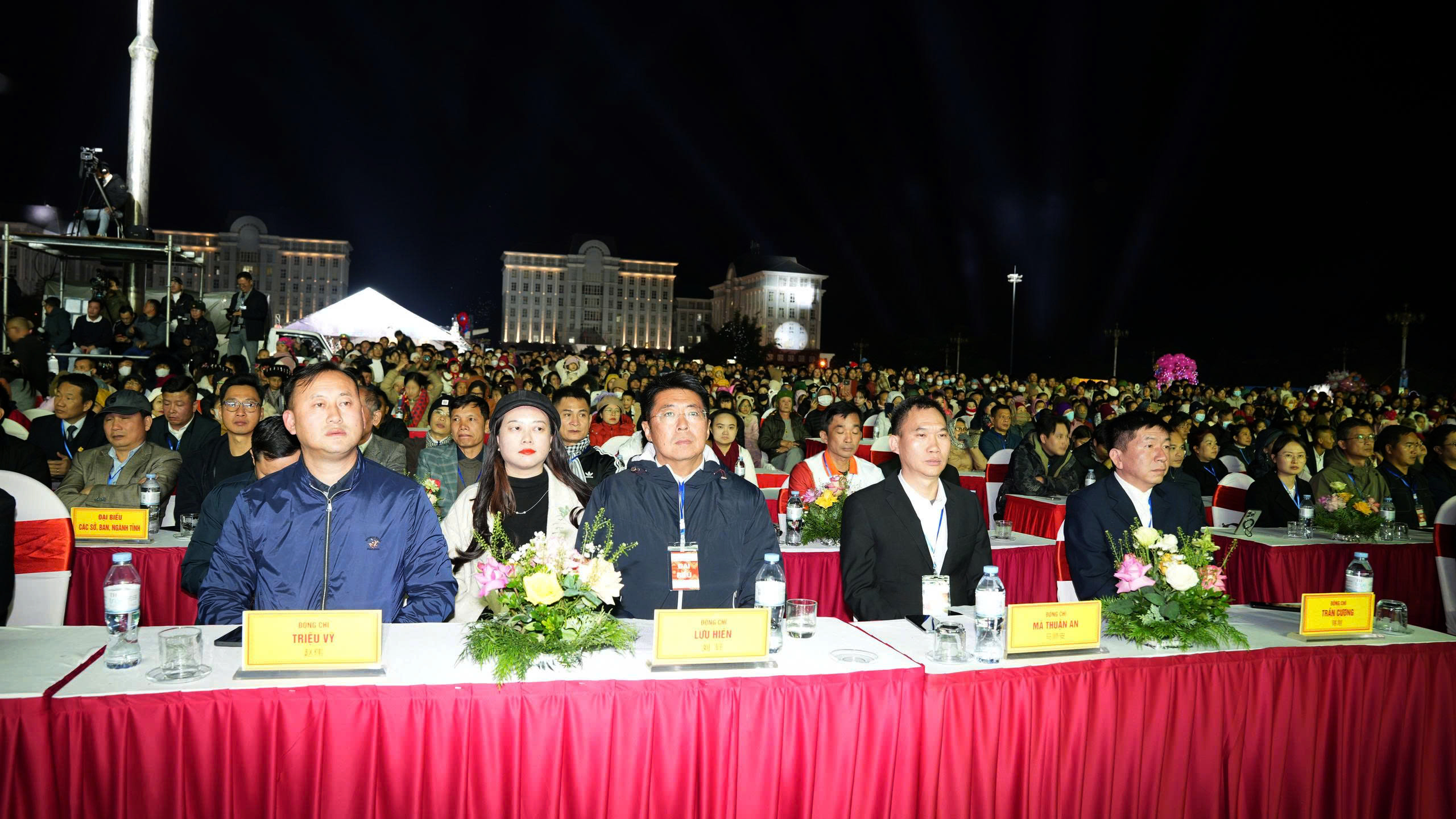 Tuần lễ du lịch - văn h&oacute;a Lai Ch&acirc;u: Về v&ugrave;ng &ldquo;sơn kỳ, thuỷ t&uacute;, động ti&ecirc;n&rdquo;- Ảnh 6.