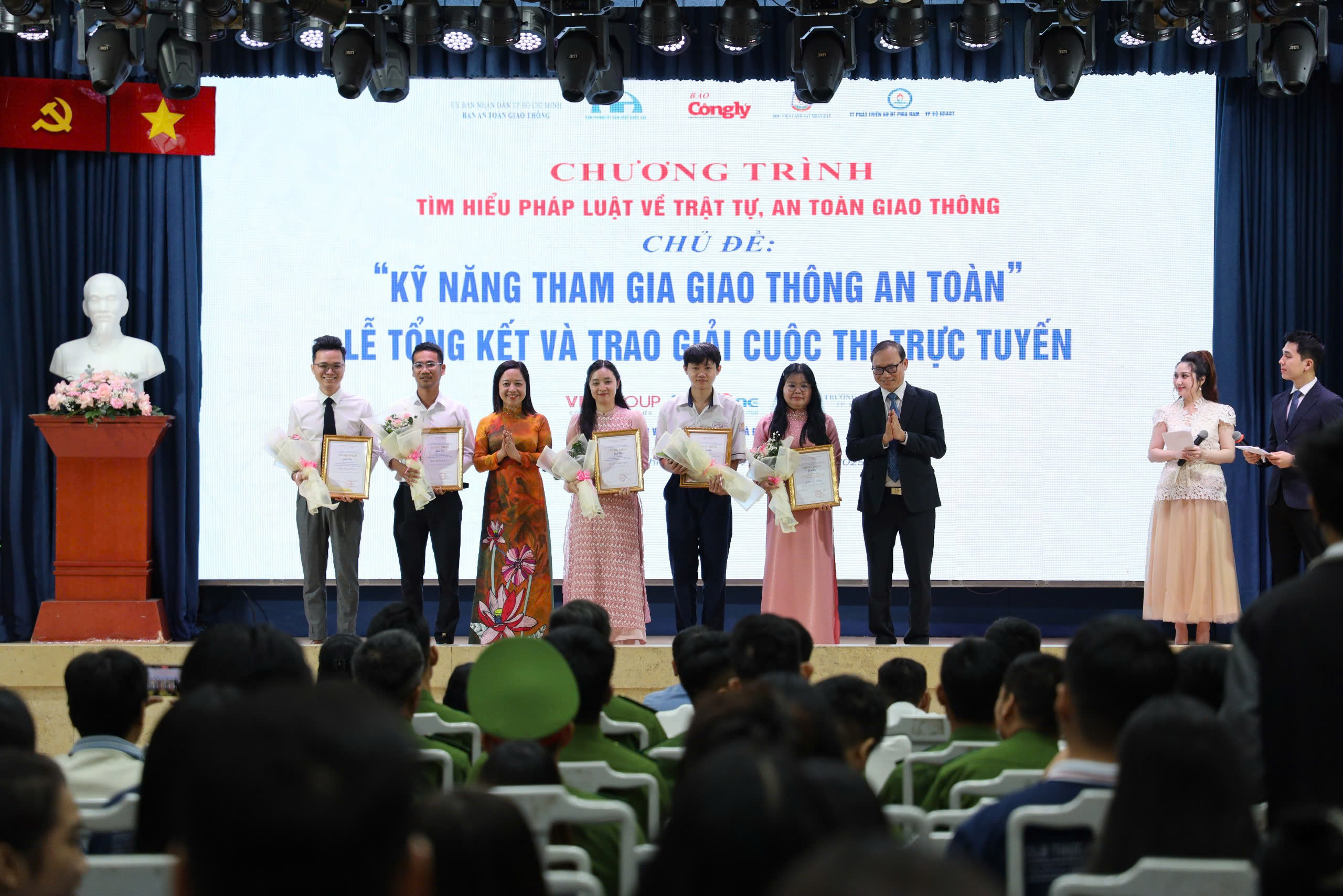 Tốc độ - khoảng c&aacute;ch - quan s&aacute;t: Bộ ba "ch&igrave;a kh&oacute;a v&agrave;ng" quyết định an to&agrave;n giao th&ocirc;ng- Ảnh 5.