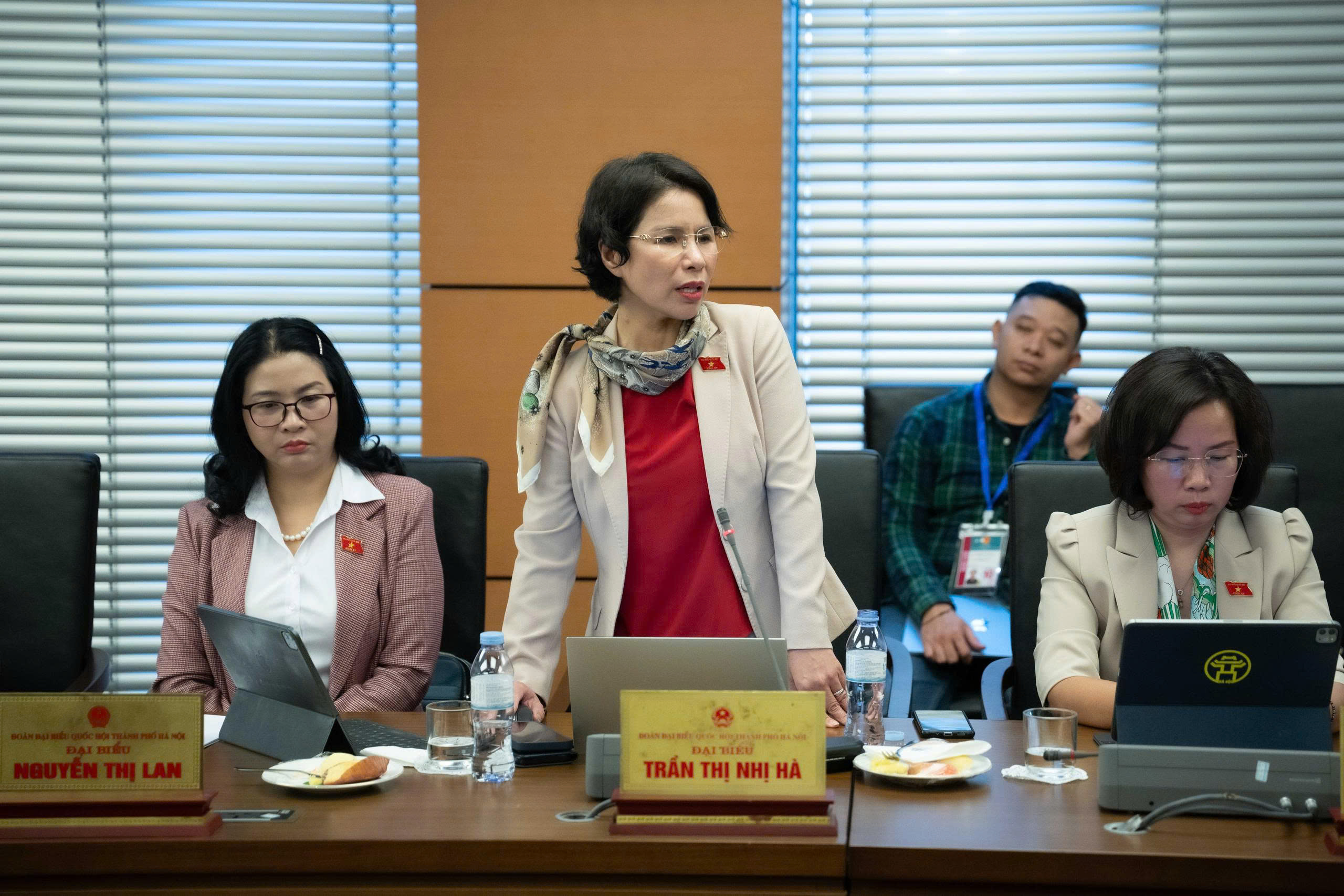 Đại biểu Quốc hội: Gi&aacute; h&agrave;ng ho&aacute; biến động tr&ecirc;n 20% phải thực hiện k&ecirc; khai, kiểm tra- Ảnh 2.