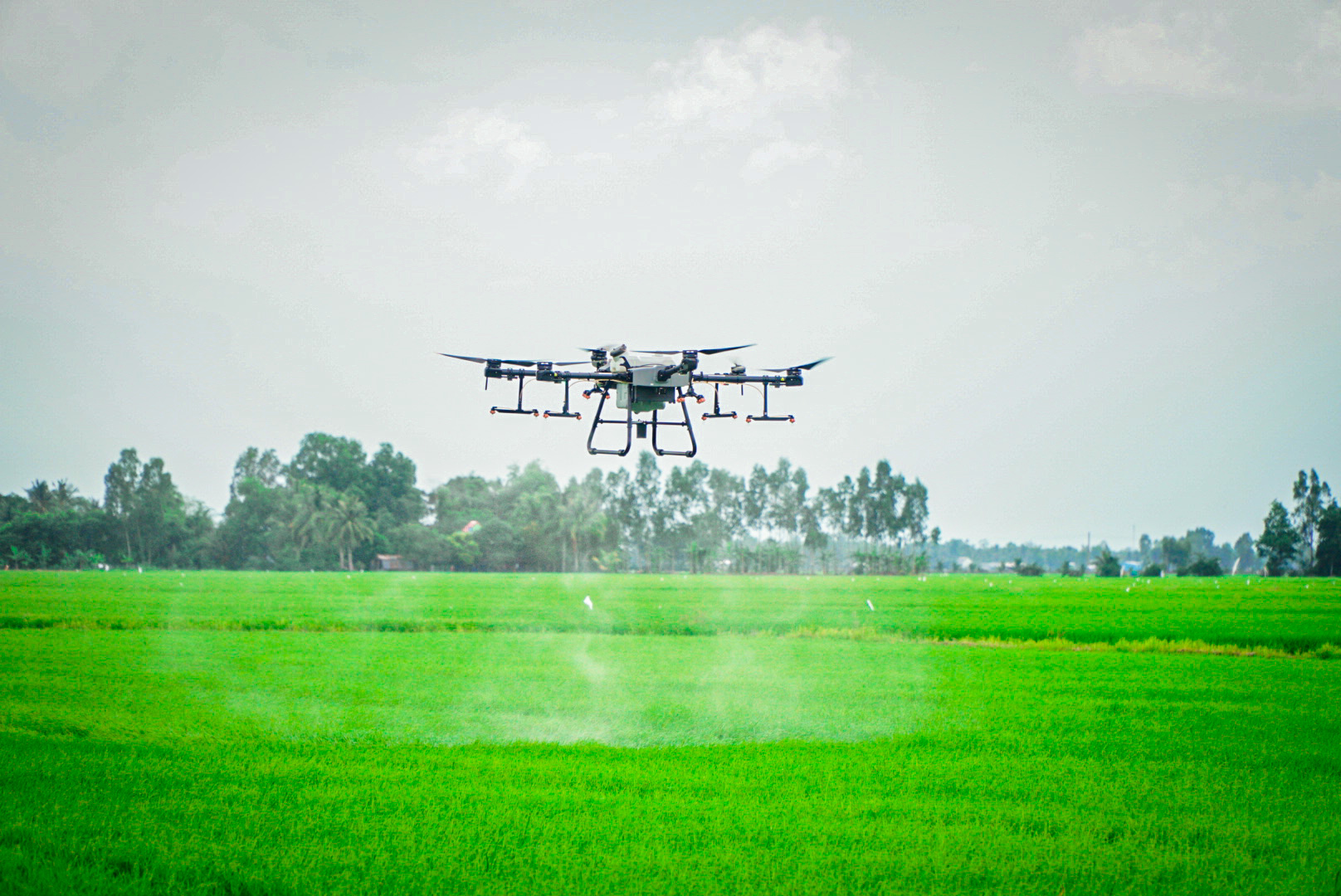 Khai mở &ldquo;bầu trời thấp&rdquo;: Cơ hội v&agrave;ng cho ng&agrave;nh c&ocirc;ng nghiệp UAV Việt Nam- Ảnh 1.