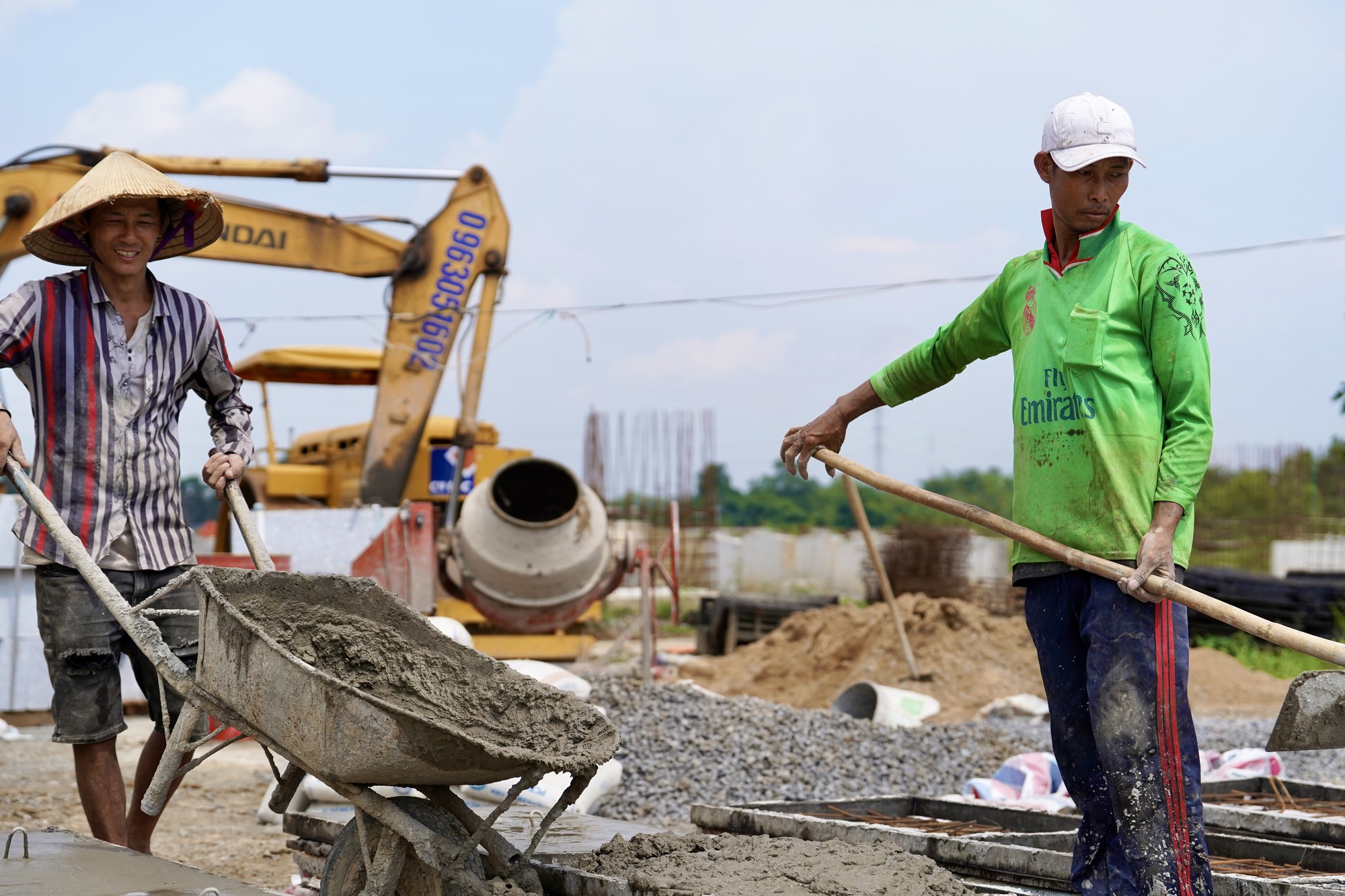 Cao tốc Bi&ecirc;n H&ograve;a - Vũng T&agrave;u: Bổ sung gần 400.000m&sup3; đ&aacute; để kịp hẹn th&ocirc;ng xe kỹ thuật 19/12- Ảnh 1.