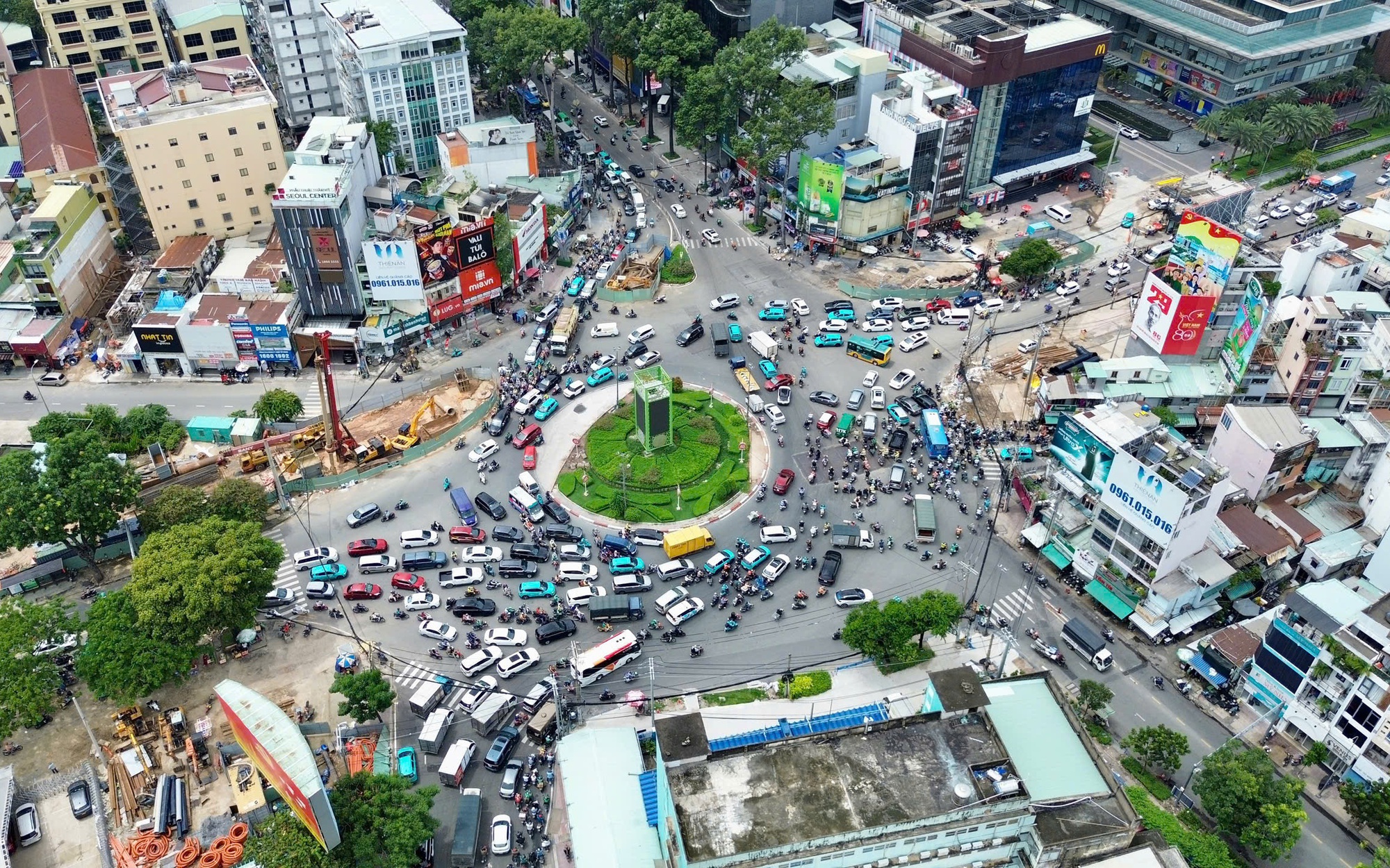 TP.HCM: Ph&aacute;t động 60 ng&agrave;y đ&ecirc;m thi đua đẩy nhanh tiến độ tuyến metro số 2