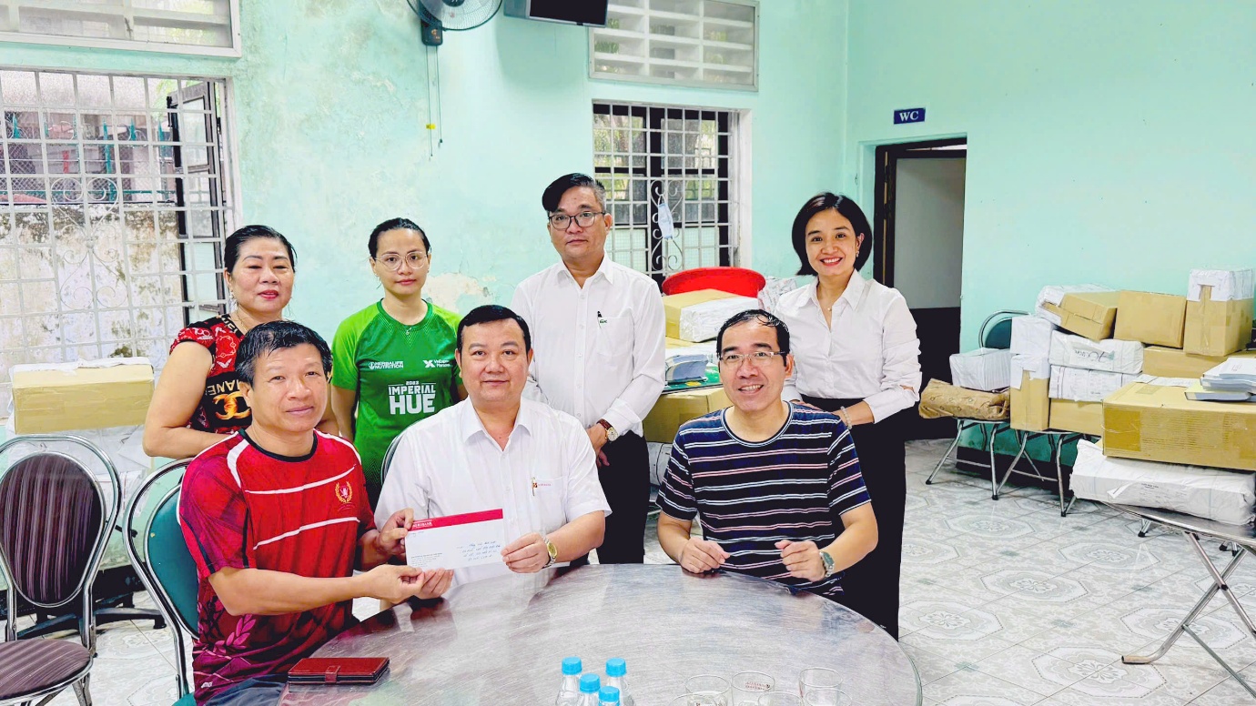 Agribank hỗ trợ kịp thời c&aacute;c tỉnh miền Trung khắc phục hậu quả lũ lụt do mưa lũ lịch sử- Ảnh 3.