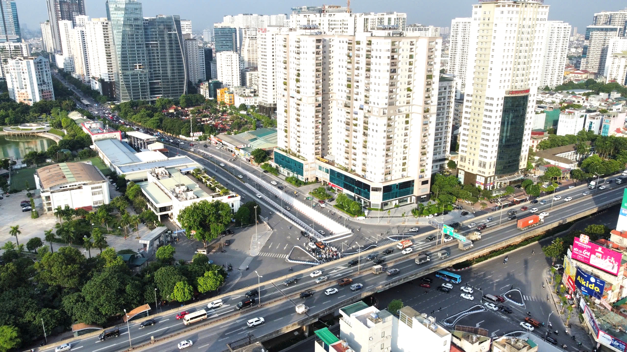 Diễn đ&agrave;n sẽ chia sẻ tầm nh&igrave;n, giải ph&aacute;p v&agrave; hợp t&aacute;c đầu tư trong tiến tr&igrave;nh đ&ocirc; thị h&oacute;a, lan tỏa th&ocirc;ng điệp chiến lược về ph&aacute;t triển đ&ocirc; thị th&ocirc;ng minh gắn với mục ti&ecirc;u tăng trưởng bền vững.