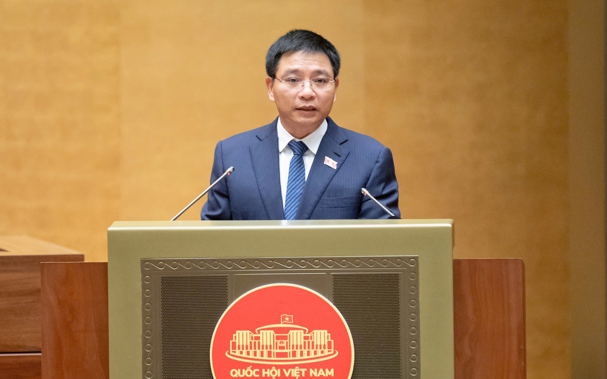 Đề xuất Bộ X&acirc;y dựng định gi&aacute; tối đa v&eacute; m&aacute;y bay nội địa hạng phổ th&ocirc;ng