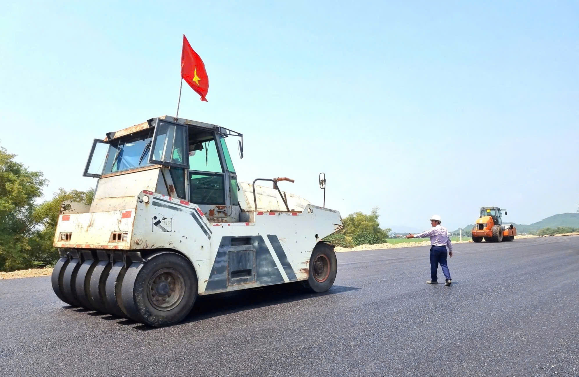 Dấu ấn Ph&uacute;c Lộc tr&ecirc;n cao tốc Bắc - Nam ph&iacute;a Đ&ocirc;ng giai đoạn 2- Ảnh 1.