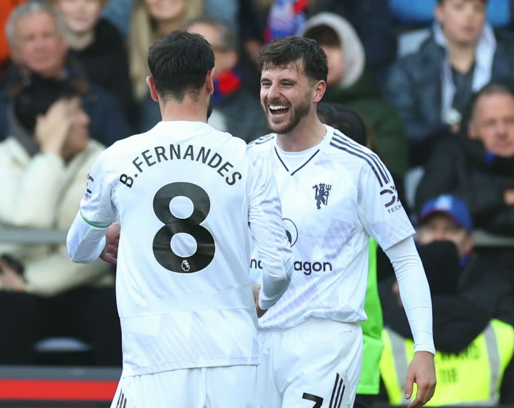 Lội ngược dòng trước Crystal Palace, MU áp sát Top 4- Ảnh 2. Lội ngược dòng trước Crystal Palace, MU áp sát Top 4- Ảnh 2.