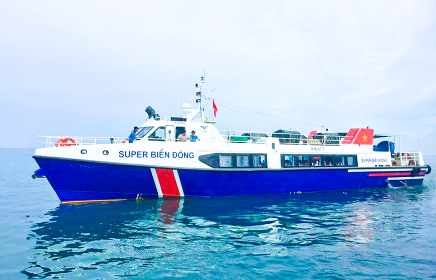 Nhiều thuận lợi trong hoạt động đăng kiểm t&agrave;u kh&aacute;ch tại Quảng Ng&atilde;i- Ảnh 1.