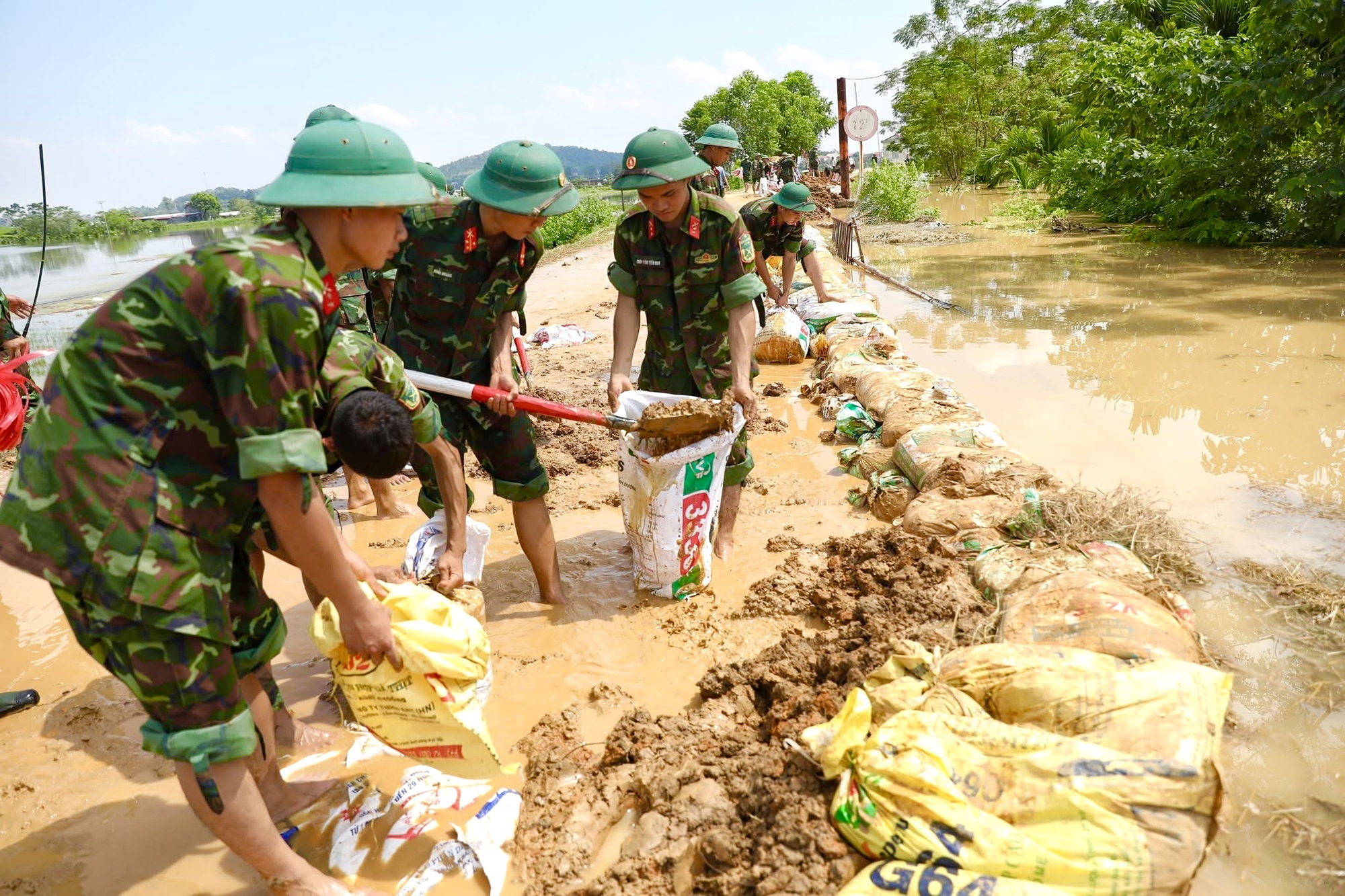 Cần x&acirc;y hồ điều h&ograve;a, hầm trữ nước chống ngập- Ảnh 2.