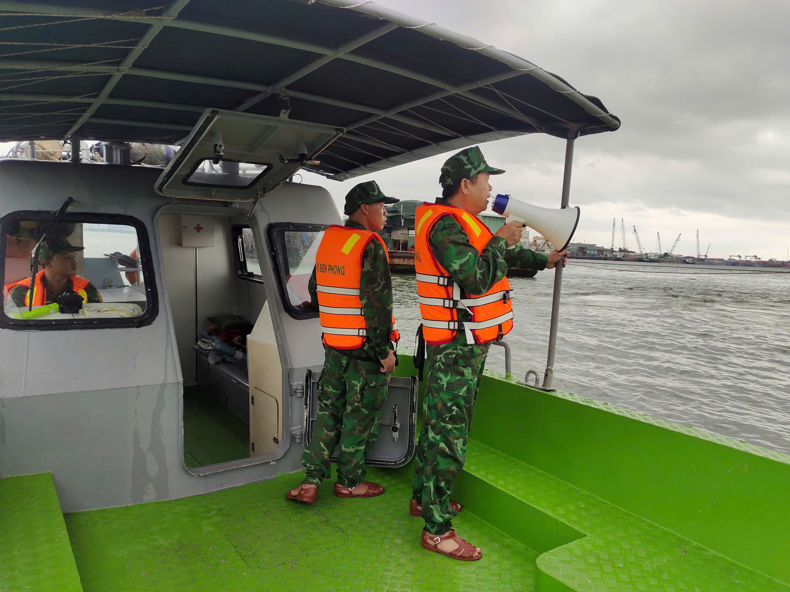 Hơn 4.000 ngư d&acirc;n Gia Lai vẫn đang hoạt động tr&ecirc;n biển trước b&atilde;o Kalmaegi- Ảnh 2.