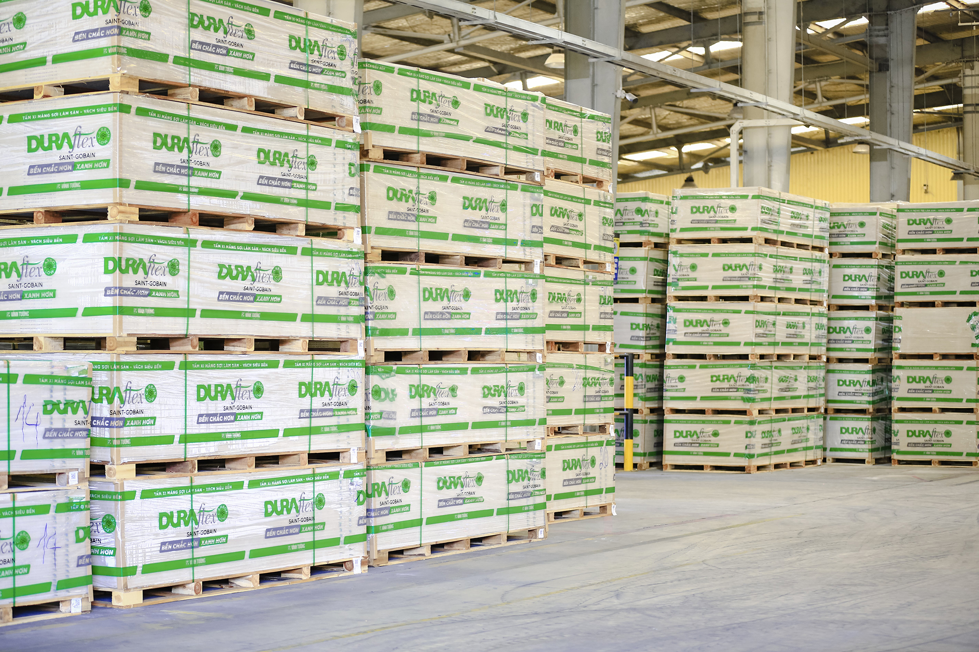 Vật liệu xanh &ldquo;l&eacute;p vế&rdquo; v&igrave; gi&aacute; th&agrave;nh v&agrave; th&oacute;i quen ti&ecirc;u d&ugrave;ng- Ảnh 2.