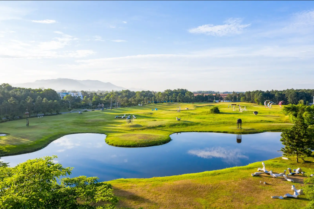 Bảo tàng Nghệ thuật đương đại Flamingo mở cửa miễn phí cho học sinh toàn quốc- Ảnh 1. Bảo tàng Nghệ thuật đương đại Flamingo mở cửa miễn phí cho học sinh toàn quốc- Ảnh 1.