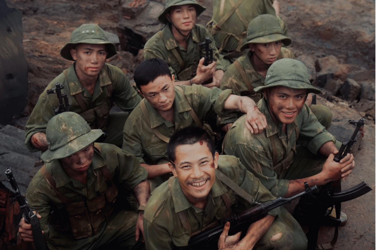 9 tỉnh, th&agrave;nh phố n&agrave;o sẽ chiếu miễn ph&iacute; &ldquo;Mưa đỏ&rdquo;?- Ảnh 1.