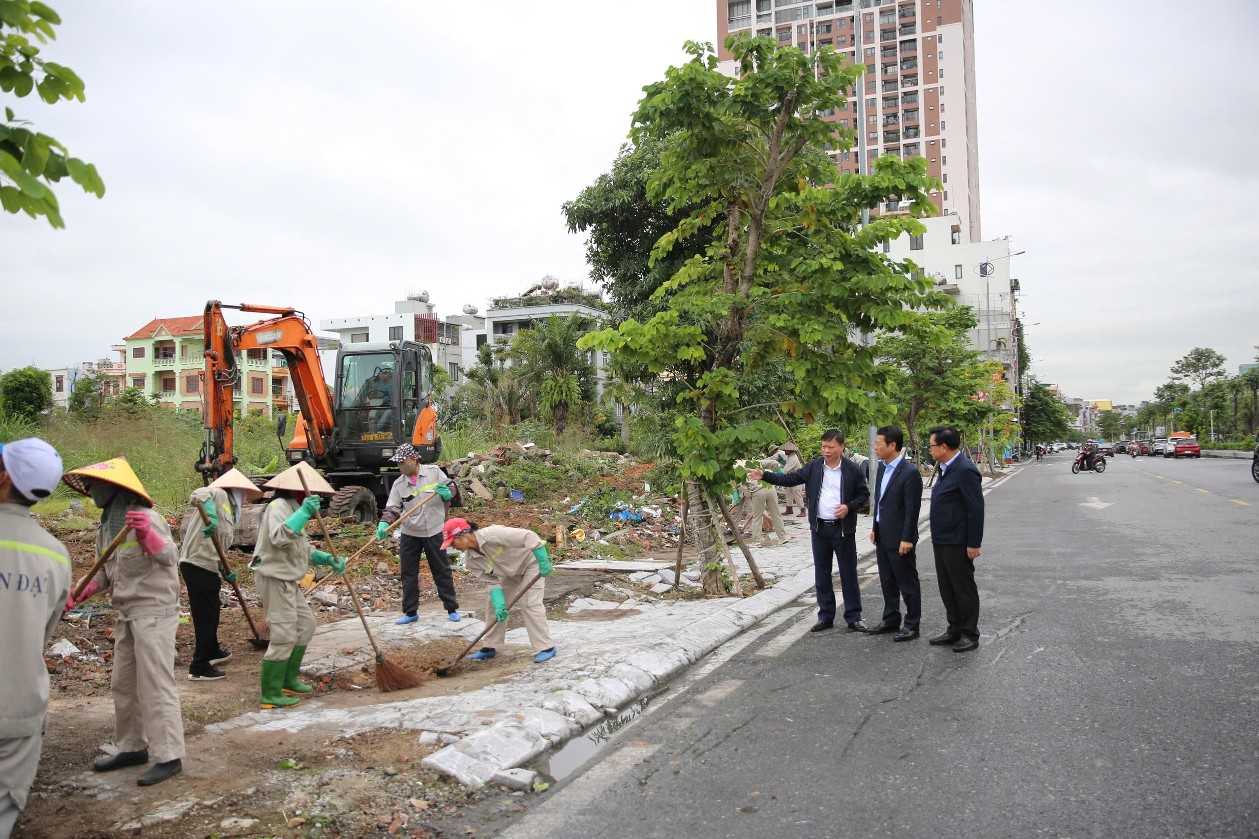 S&ocirc;i nổi Chiến dịch "100 ng&agrave;y đ&ecirc;m" n&acirc;ng cao chất lượng đ&ocirc; thị- Ảnh 6.
