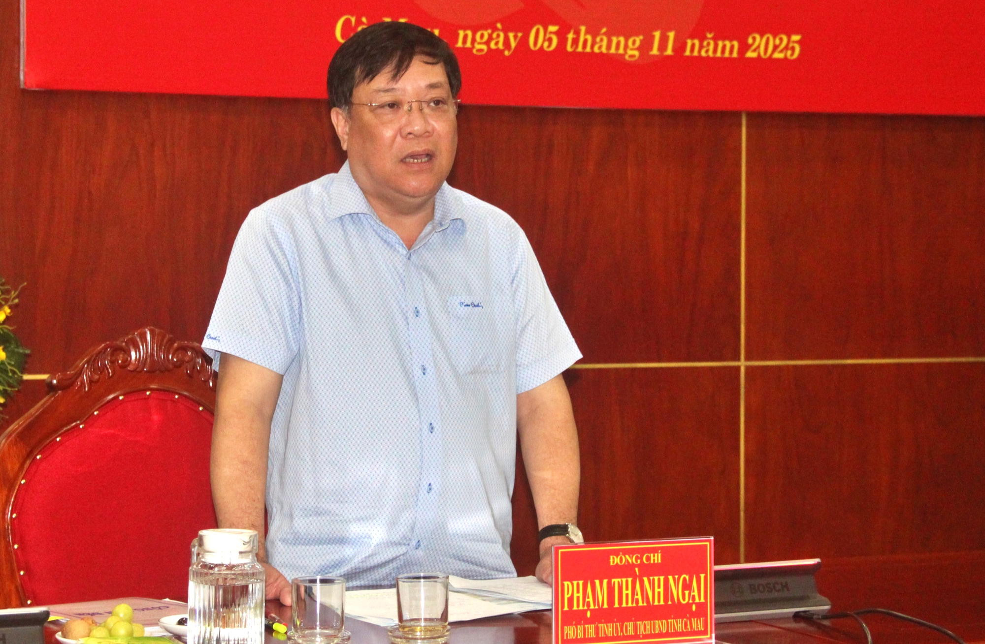 C&agrave; Mau ưu ti&ecirc;n giải quyết xe &ocirc; t&ocirc; c&ocirc;ng cho c&aacute;c x&atilde;, phường- Ảnh 3.