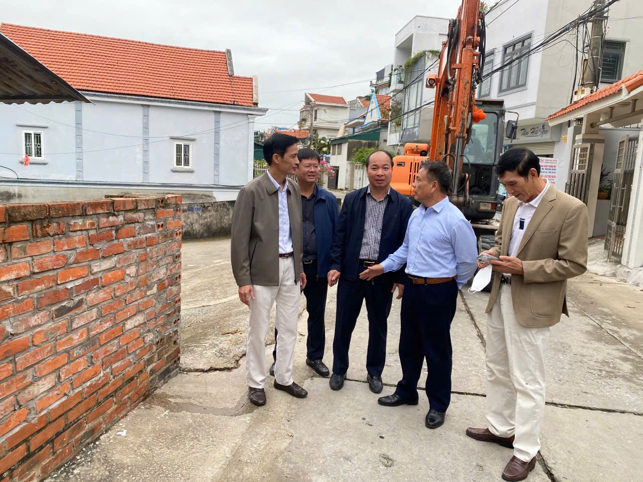 S&ocirc;i nổi Chiến dịch "100 ng&agrave;y đ&ecirc;m" n&acirc;ng cao chất lượng đ&ocirc; thị- Ảnh 5.