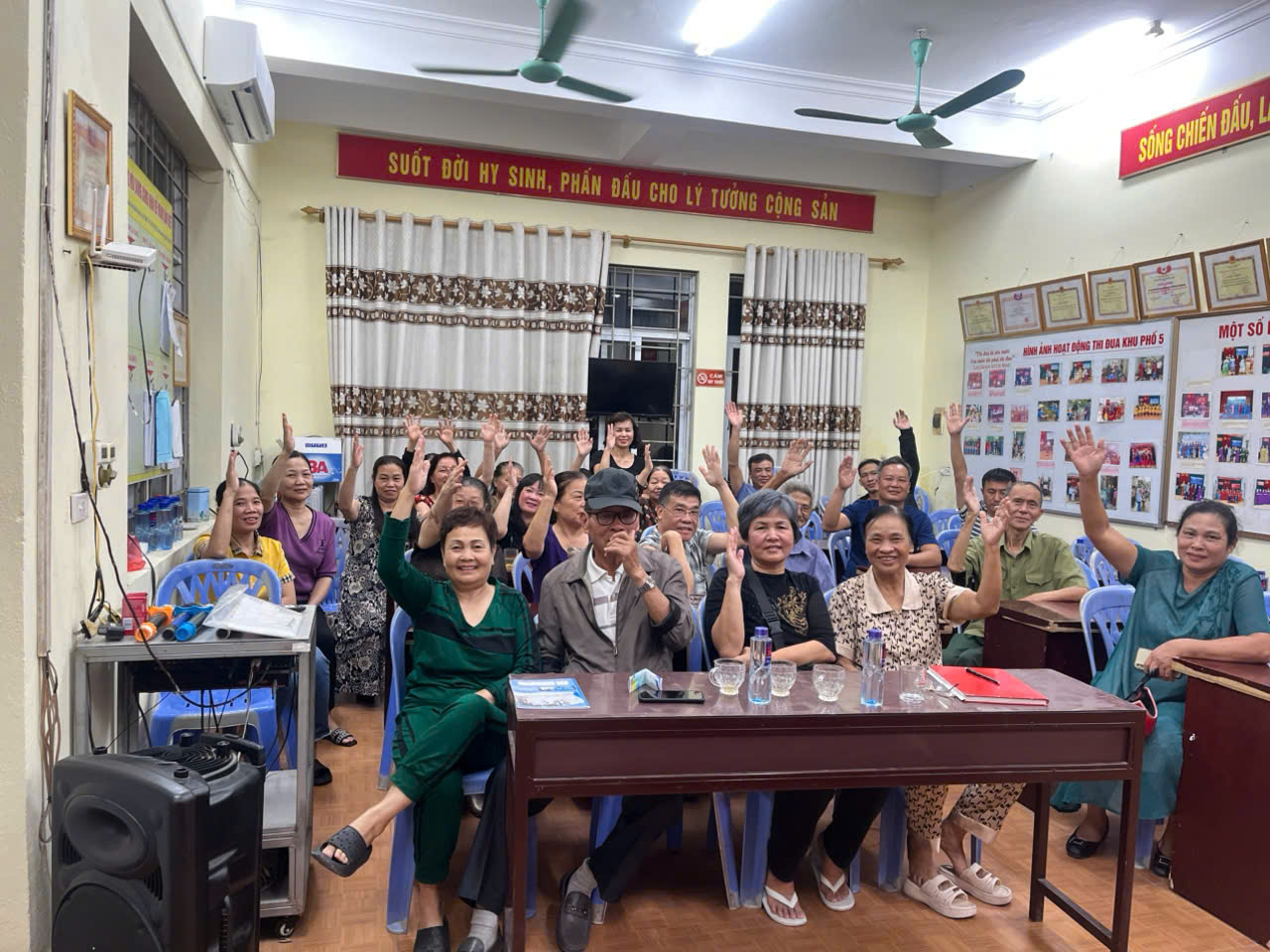 S&ocirc;i nổi Chiến dịch "100 ng&agrave;y đ&ecirc;m" n&acirc;ng cao chất lượng đ&ocirc; thị- Ảnh 2.