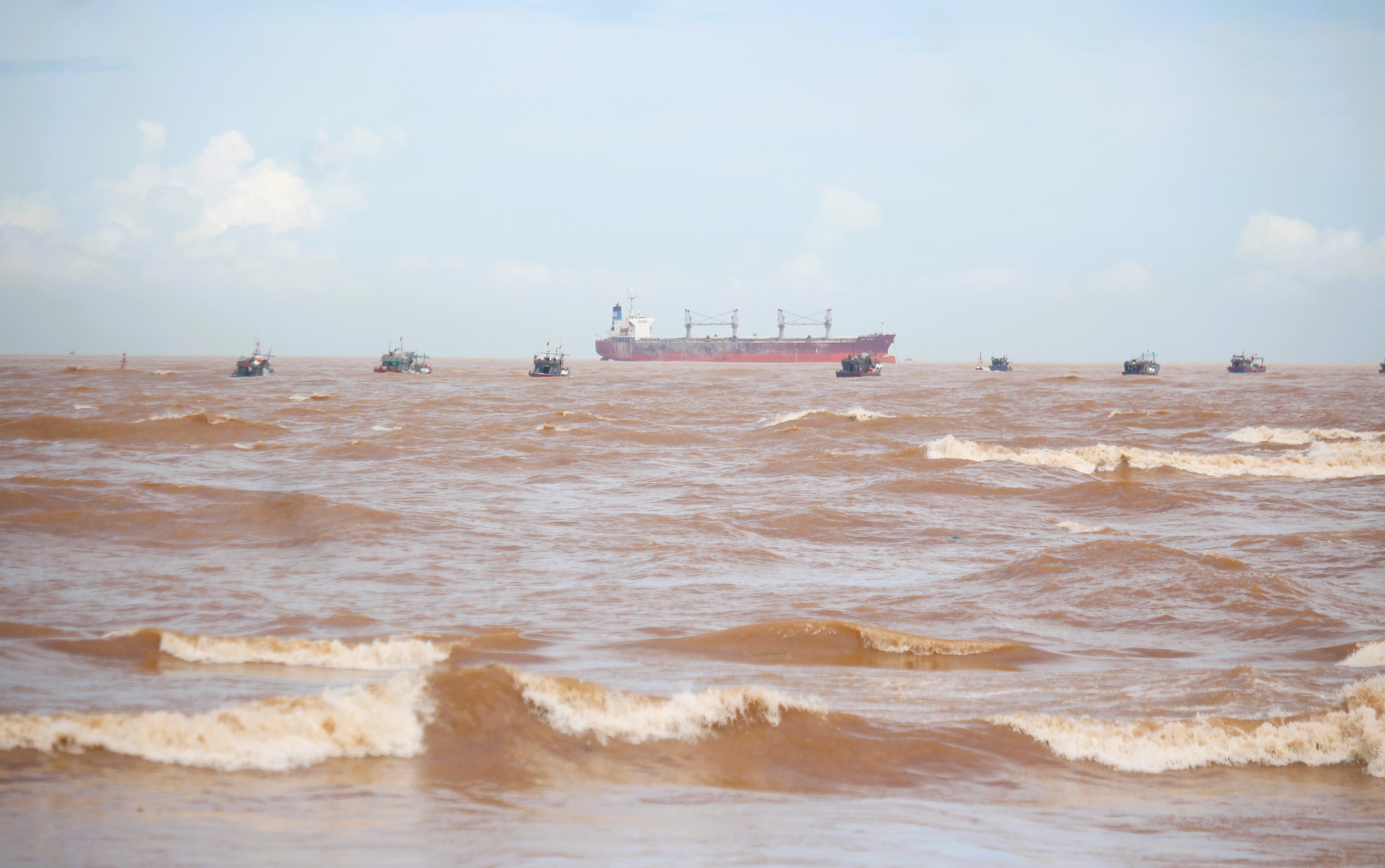 Quảng Trị gia tăng thiệt hại do mưa lũ, giao thông nhiều khu vực ở Huế còn bị chia cắt- Ảnh 6. Quảng Trị gia tăng thiệt hại do mưa lũ, giao thông nhiều khu vực ở Huế còn bị chia cắt- Ảnh 6.