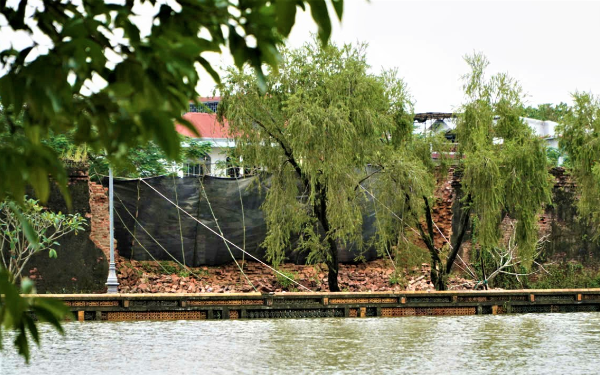 Bộ Văn h&oacute;a, Thể thao v&agrave; Du lịch chỉ đạo khắc phục sự cố sập tường Ho&agrave;ng th&agrave;nh Huế