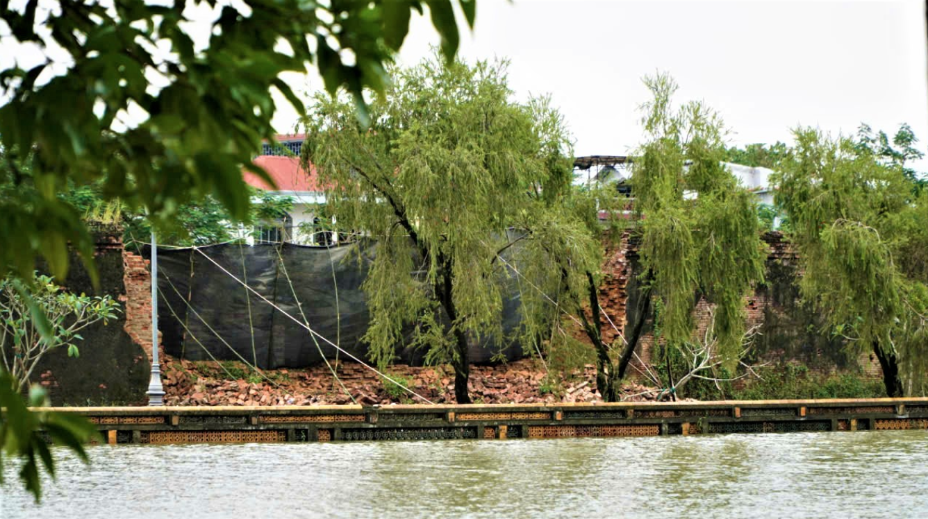 Bộ Văn h&oacute;a, Thể thao v&agrave; Du lịch chỉ đạo khắc phục sự cố sập tường Ho&agrave;ng th&agrave;nh Huế- Ảnh 1.