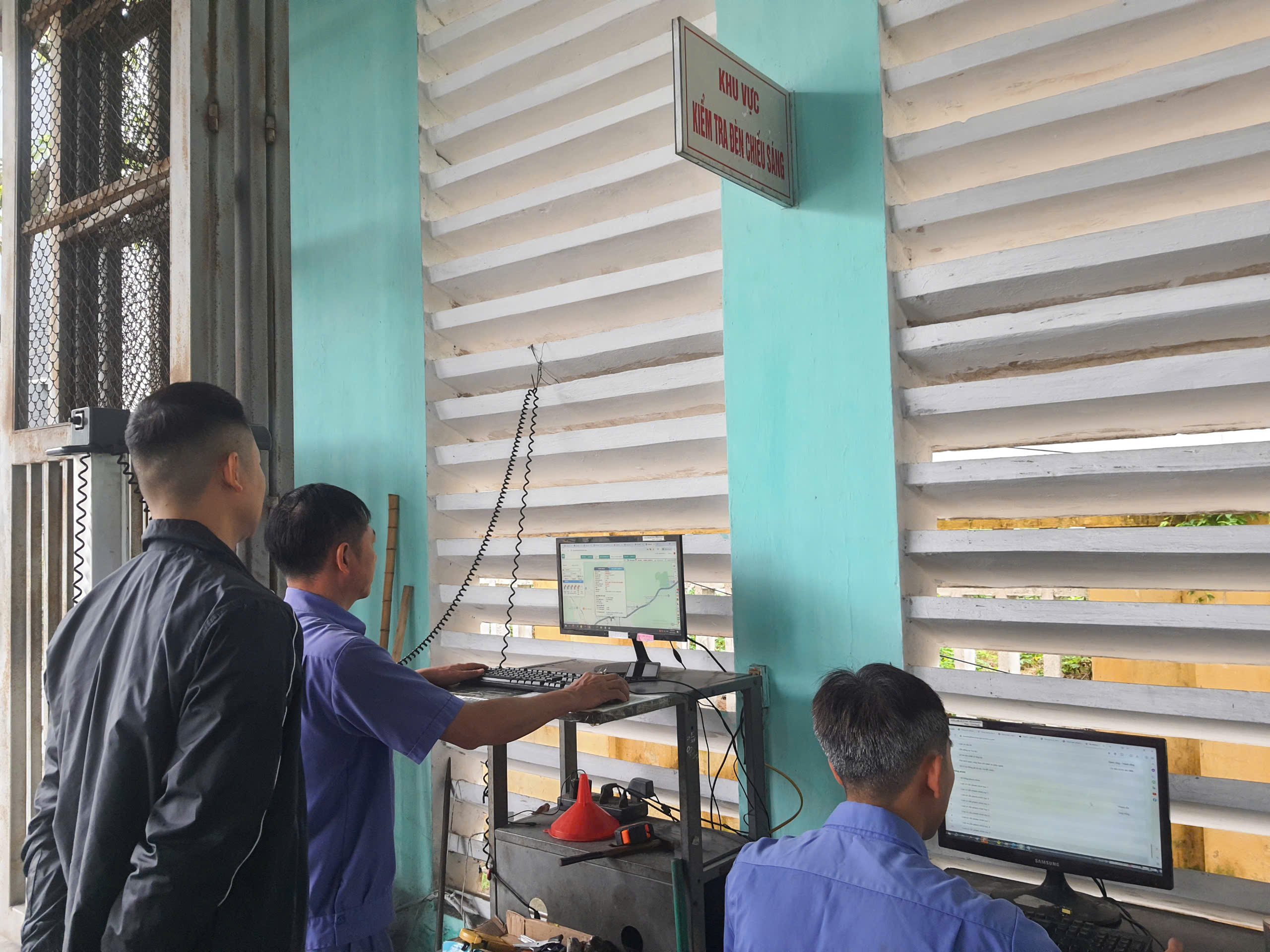 Quảng Ninh: Triển khai quy định mới về đăng kiểm, tạo thuận lợi tối đa cho chủ phương tiện- Ảnh 3.