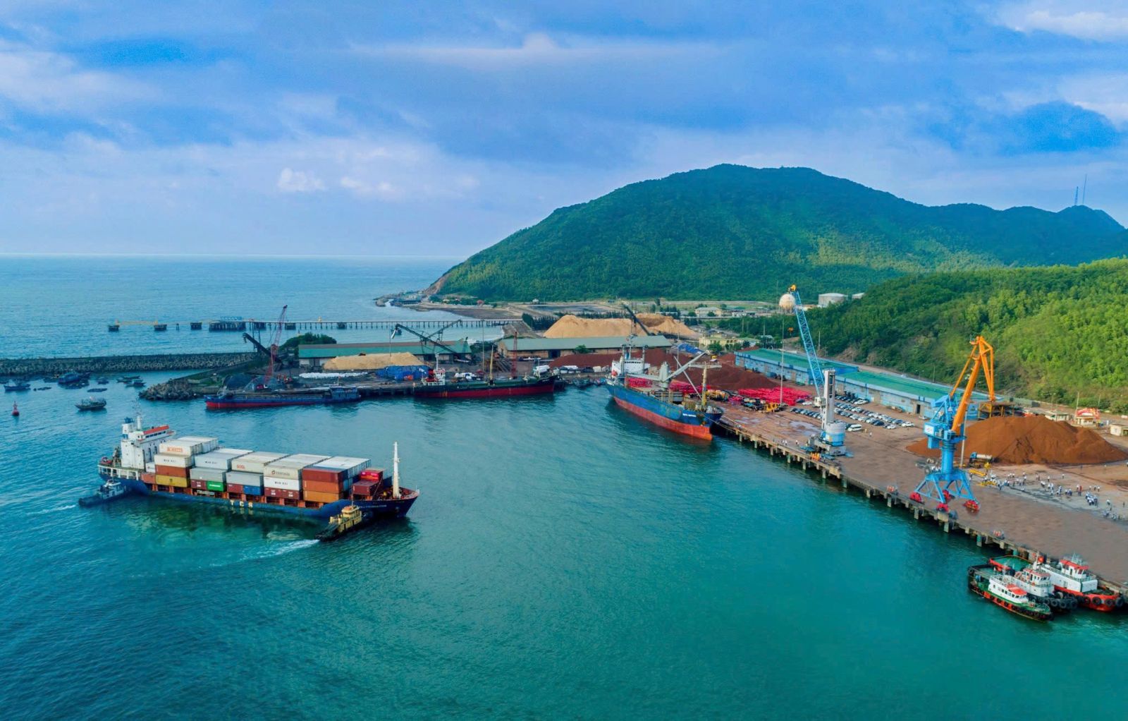 Đề xuất điều chỉnh phạm vi quản lý của Cảng vụ Hàng hải Hà Tĩnh- Ảnh 1. Đề xuất điều chỉnh phạm vi quản lý của Cảng vụ Hàng hải Hà Tĩnh- Ảnh 1.