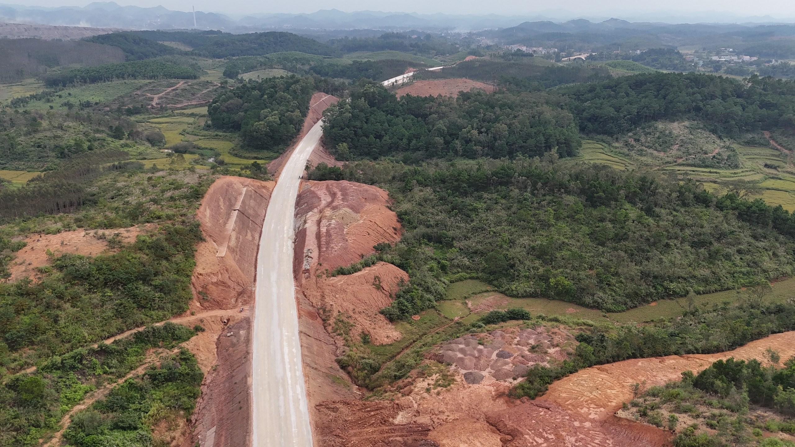 Nh&agrave; thầu tăng ca, quyết t&acirc;m đưa dự &aacute;n n&acirc;ng cấp quốc lộ 4B qua Lạng Sơn về đ&iacute;ch đ&uacute;ng hạn- Ảnh 6.