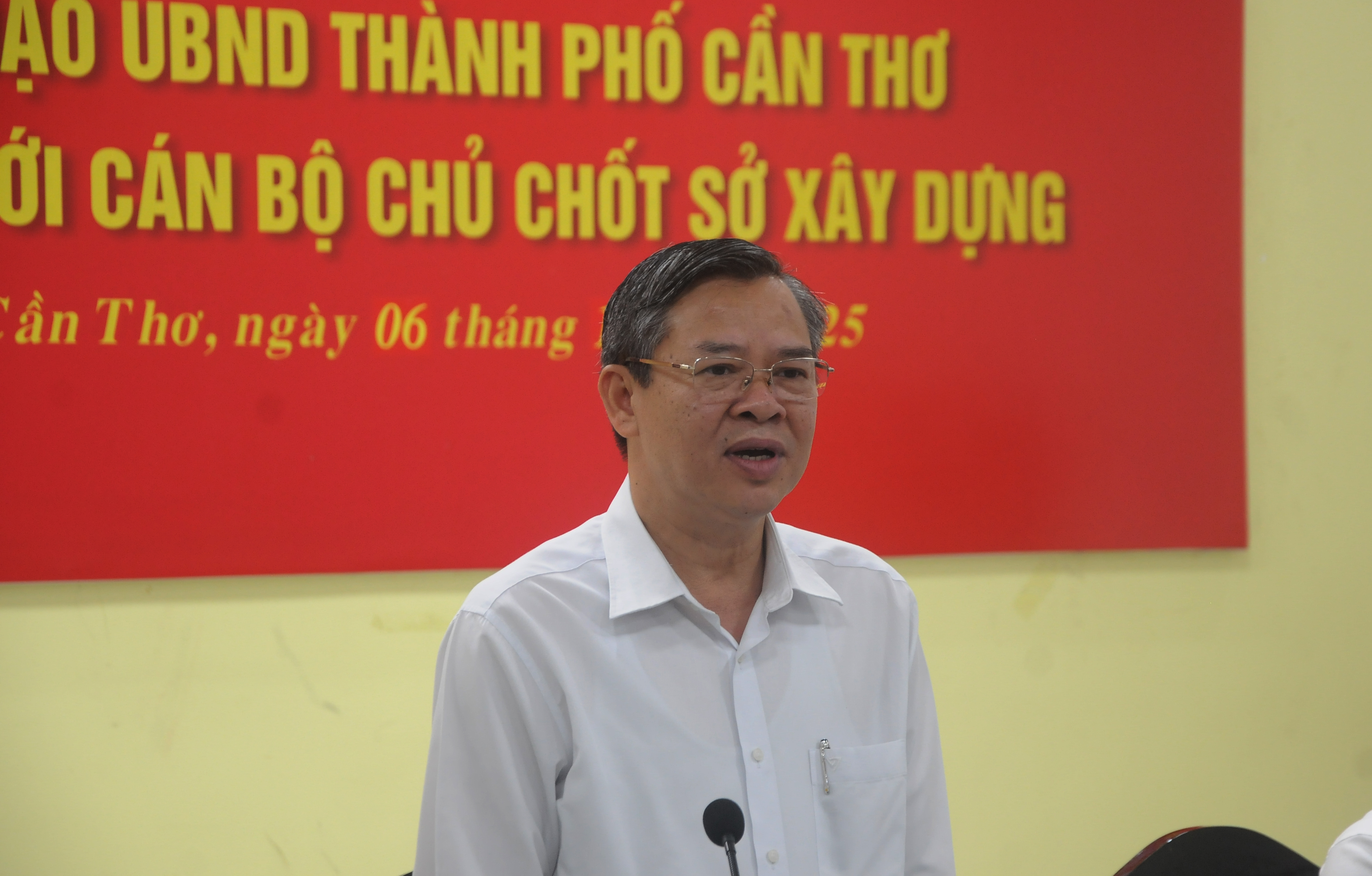 Cần Thơ y&ecirc;u cầu Sở X&acirc;y dựng sắp xếp linh hoạt c&aacute;c cuộc họp, tr&aacute;nh tr&ugrave;ng lặp nội dung- Ảnh 1.