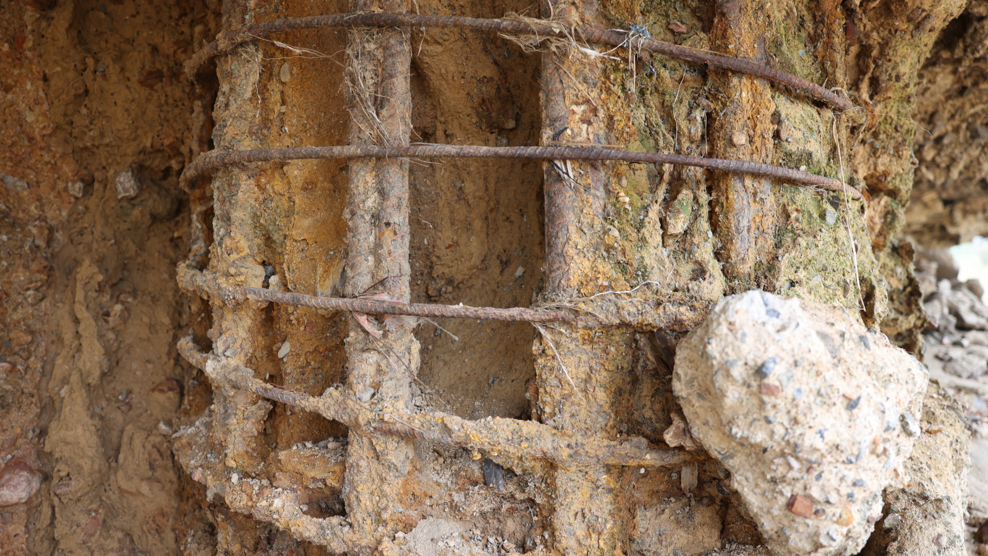 C&ocirc;ng an khởi tố h&igrave;nh sự vụ cầu s&ocirc;ng L&ocirc; ở Ph&uacute; Thọ về tội g&igrave;?- Ảnh 1.