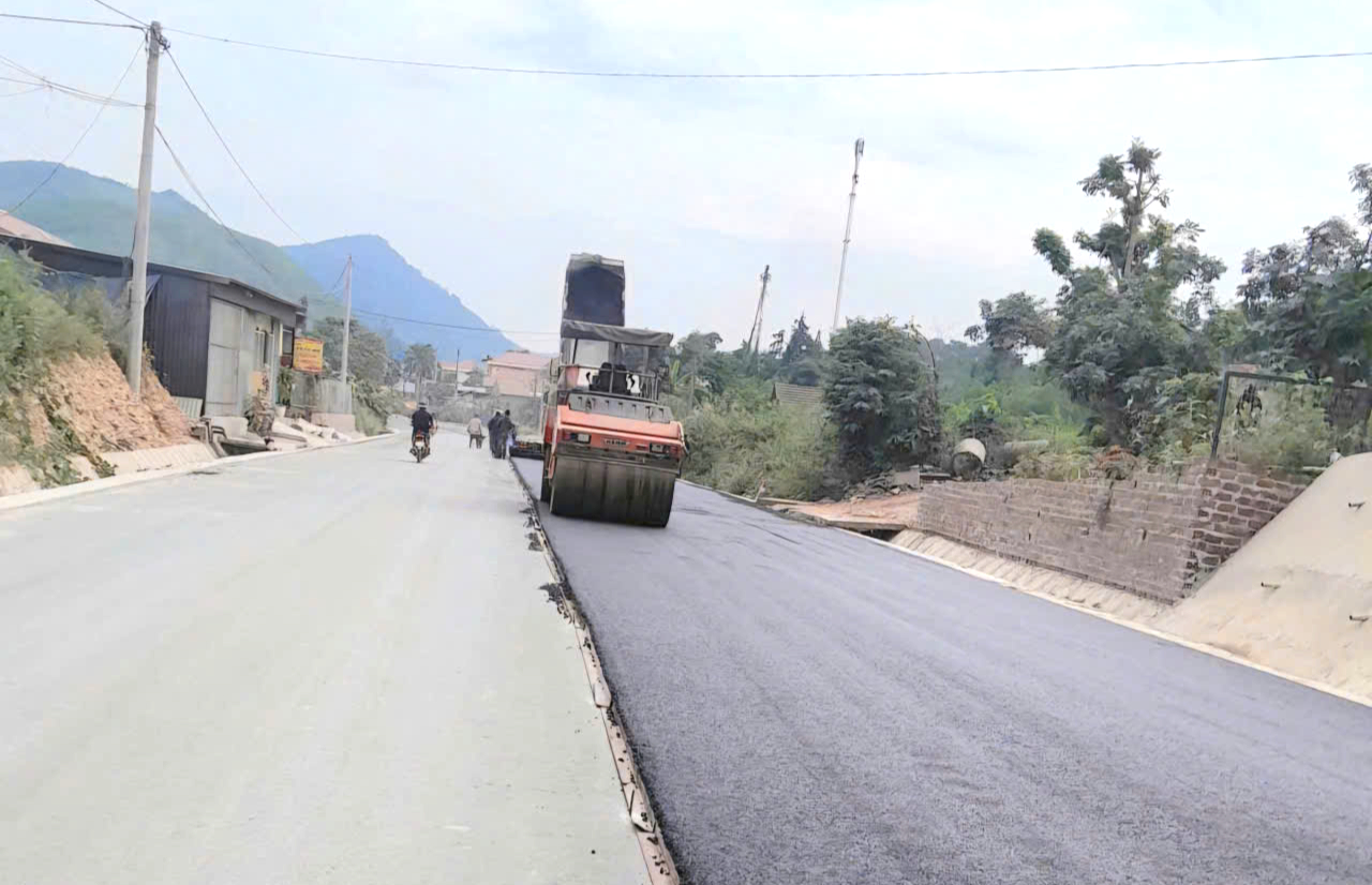 Nh&agrave; thầu tăng ca, quyết t&acirc;m đưa dự &aacute;n n&acirc;ng cấp quốc lộ 4B qua Lạng Sơn về đ&iacute;ch đ&uacute;ng hạn- Ảnh 17.