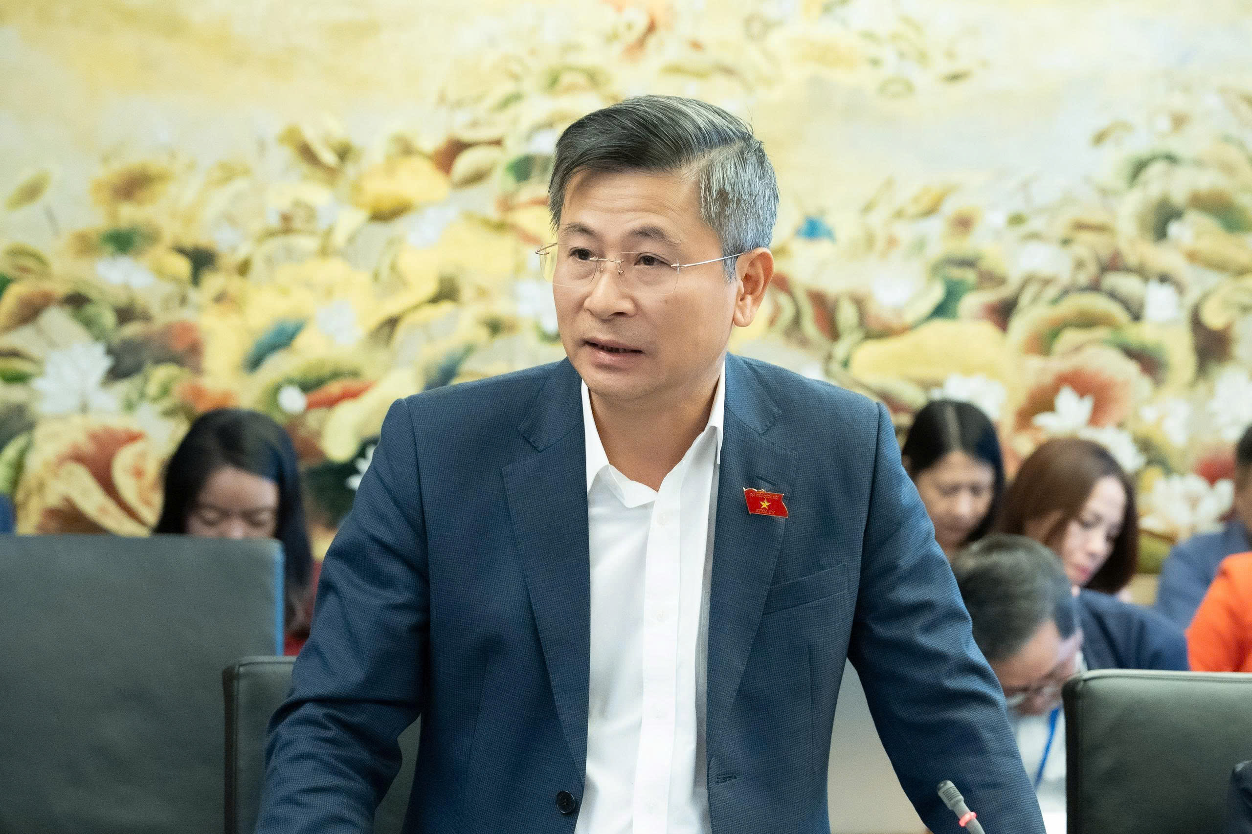 Đại biểu đề xuất giải ph&aacute;p cải tạo h&agrave;ng ngh&igrave;n chung cư cũ, chống ngập đ&ocirc; thị- Ảnh 1.