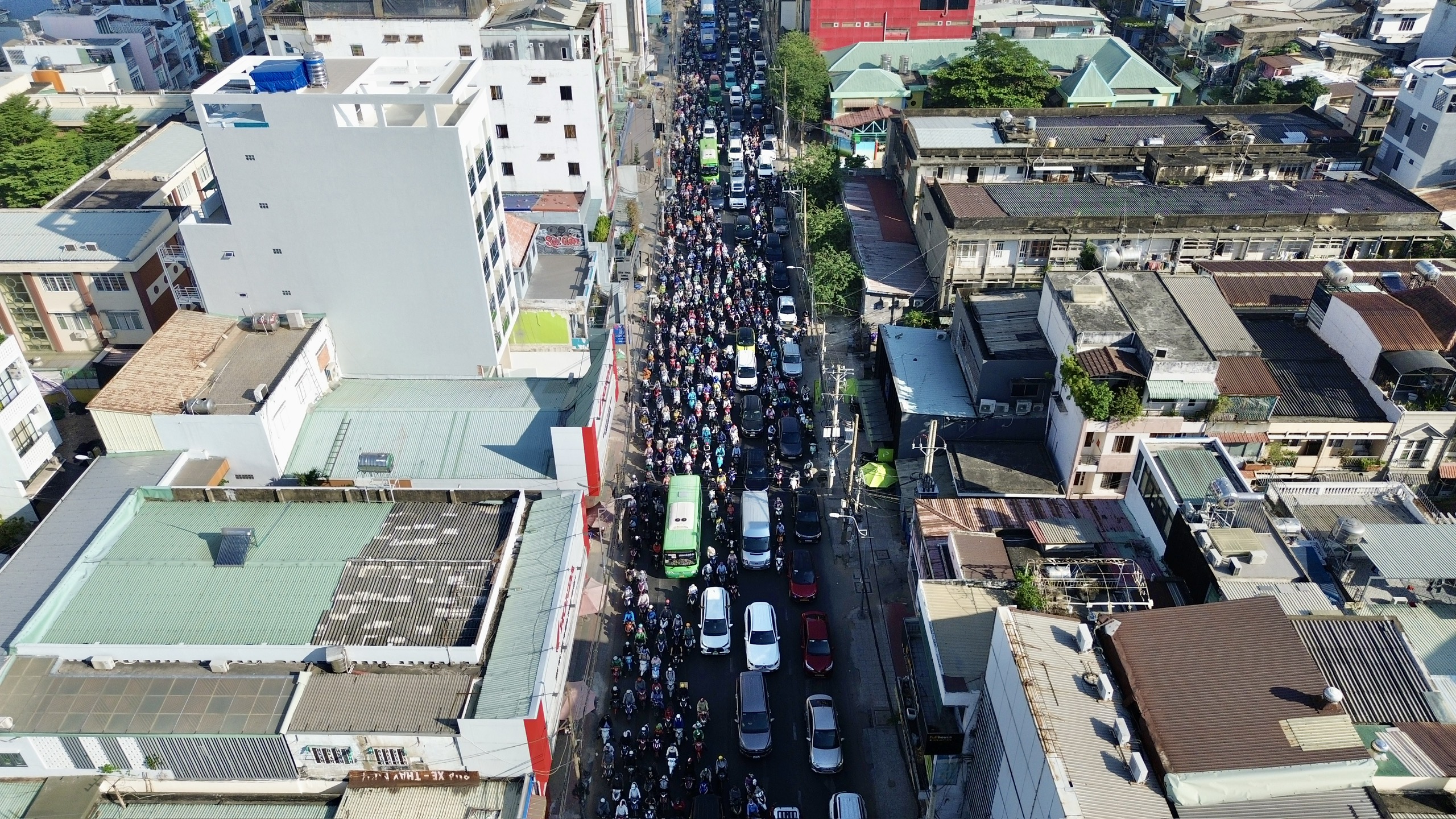 TP.HCM x&uacute;c tiến mở rộng trục H&agrave;ng Xanh - B&igrave;nh Triệu - QL13 để gỡ &ldquo;n&uacute;t thắt&rdquo; giao th&ocirc;ng- Ảnh 1.