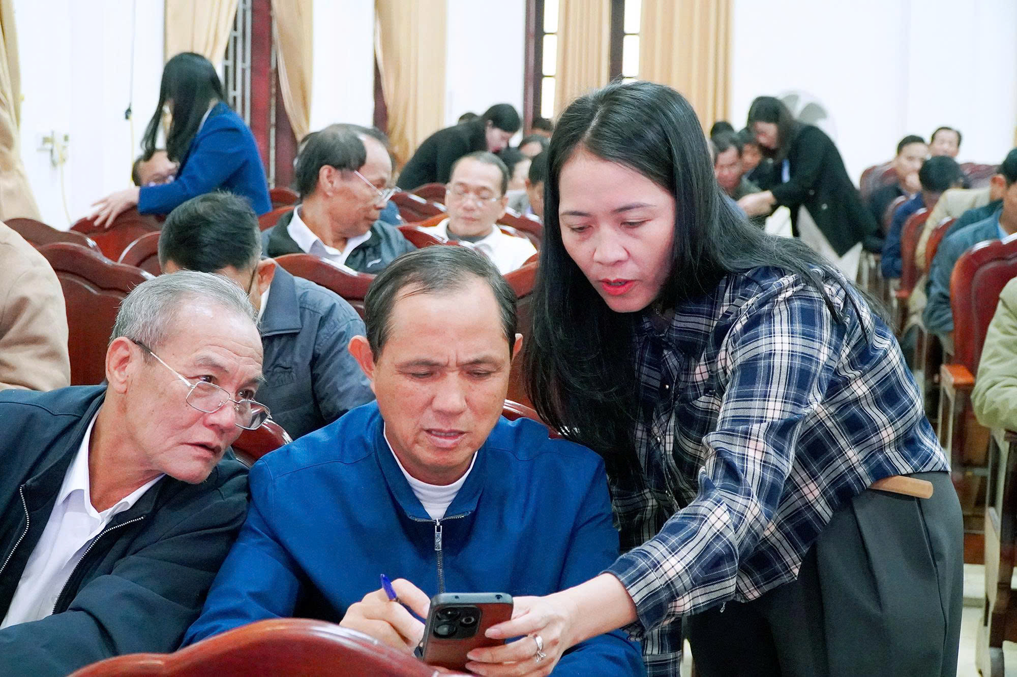 H&agrave; Tĩnh: Tập trung x&acirc;y dựng nền h&agrave;nh ch&iacute;nh chuy&ecirc;n nghiệp, hiện đại, hiệu quả- Ảnh 4.