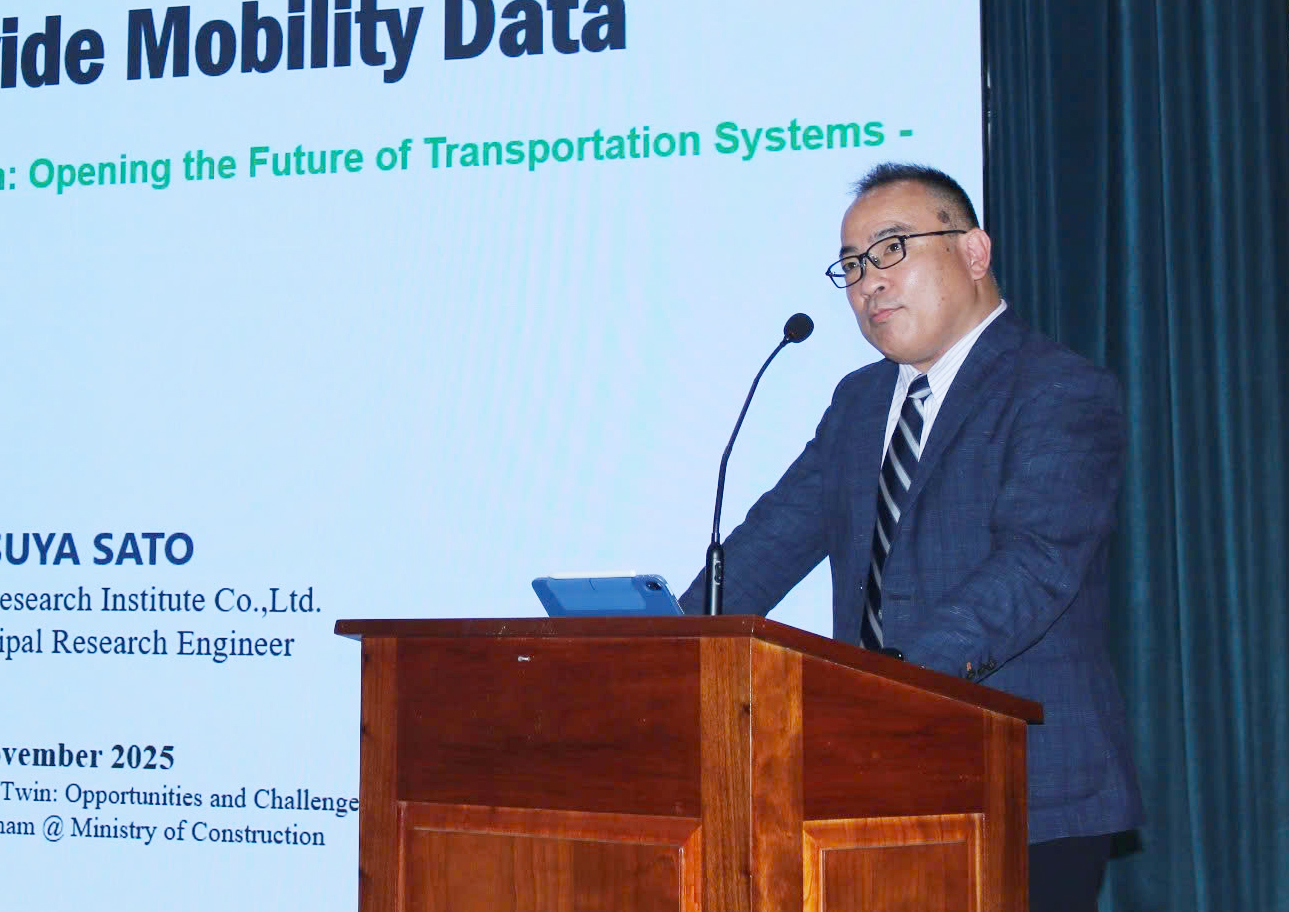 Đẩy mạnh chuyển đổi số, c&ocirc;ng nghệ mới trong ph&aacute;t triển giao th&ocirc;ng th&ocirc;ng minh- Ảnh 3.