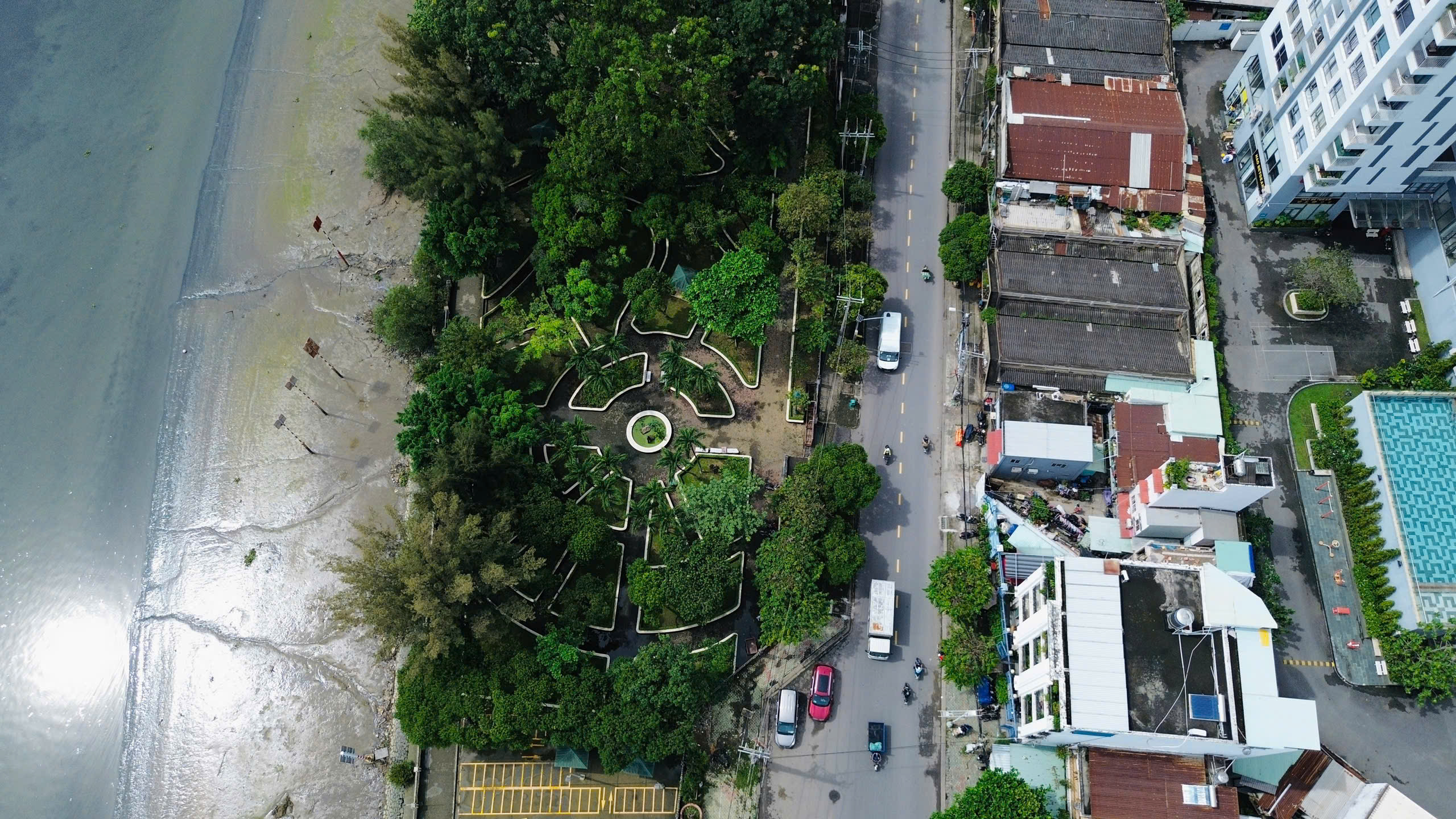 Cận cảnh tuyến đường được tăng vốn hơn 3.400 tỷ đồng để nâng cấp, mở rộng gấp 4 lần- Ảnh 3. Cận cảnh tuyến đường được tăng vốn hơn 3.400 tỷ đồng để nâng cấp, mở rộng gấp 4 lần- Ảnh 3.