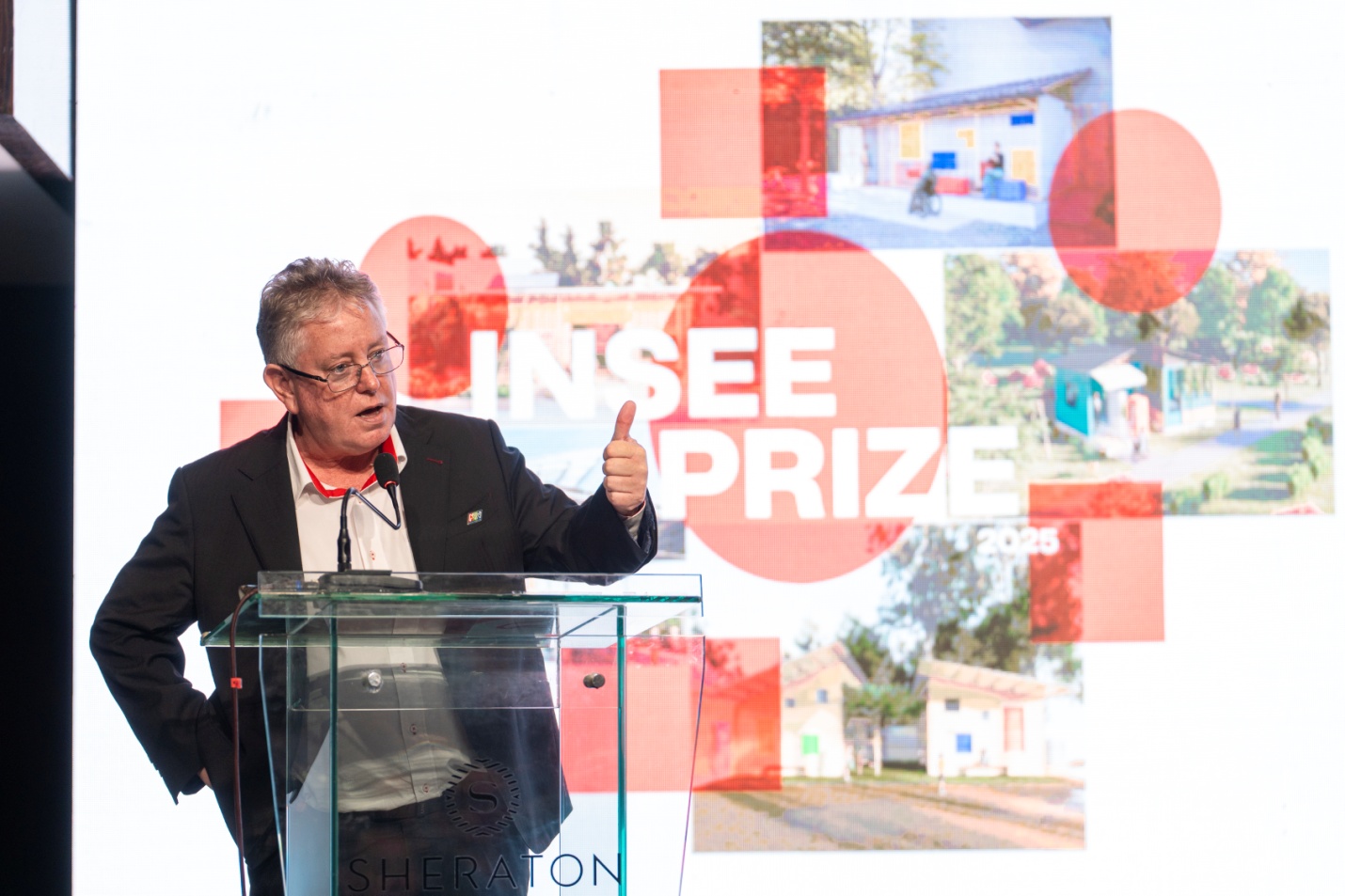 &Ocirc;ng Eamon Ginley Tổng gi&aacute;m đốc INSEE Việt Nam chia sẻ về h&agrave;nh tr&igrave;nh ph&aacute;t triển của INSEE Việt Nam v&agrave; cuộc thi INSEE Prize 2025.jpg