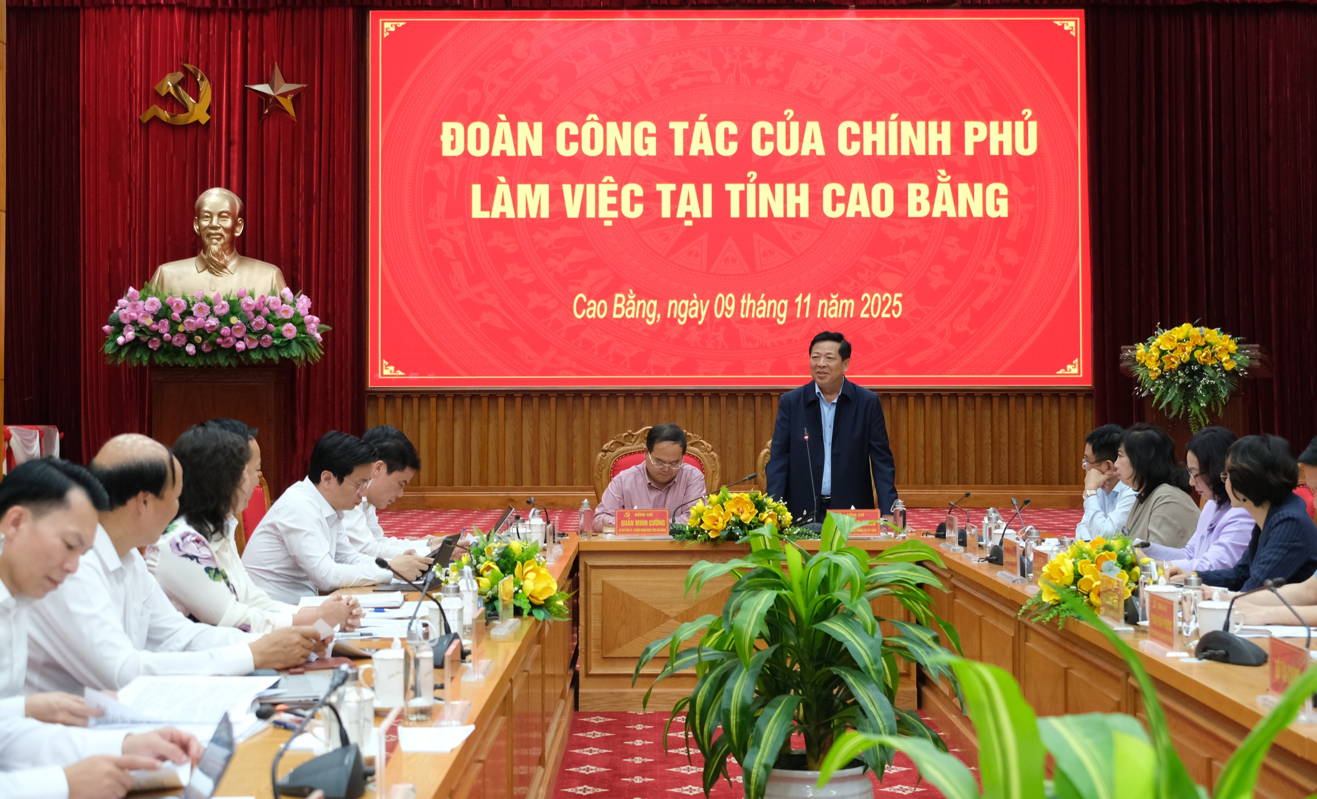 Th&aacute;o gỡ nhiều kh&oacute; khăn, vướng mắc sau triển khai ch&iacute;nh quyền 2 cấp tại Cao Bằng- Ảnh 1.