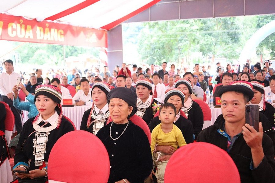 Thủ tướng, c&aacute;c Ph&oacute; thủ tướng, Bộ trưởng dự lễ khởi c&ocirc;ng 72 trường học v&ugrave;ng bi&ecirc;n- Ảnh 6.