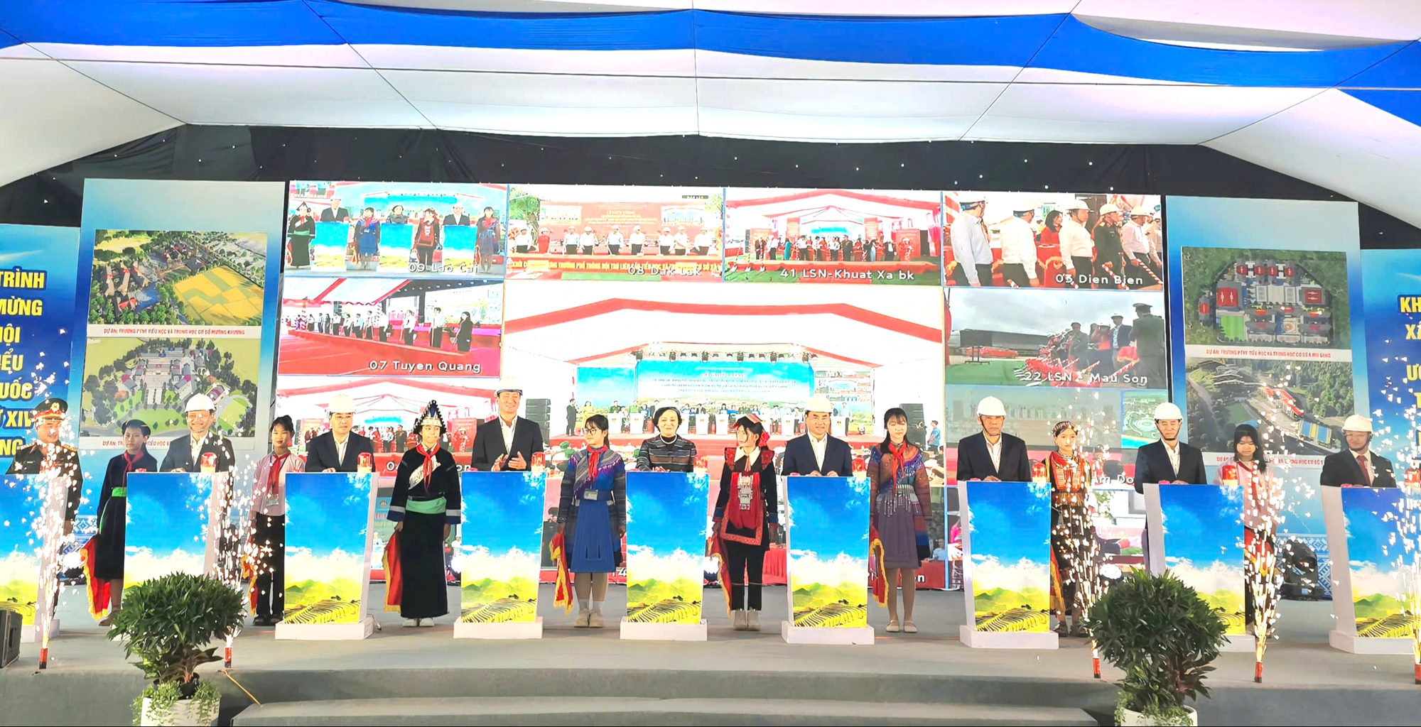 Thủ tướng, c&aacute;c Ph&oacute; thủ tướng, Bộ trưởng dự lễ khởi c&ocirc;ng 72 trường học v&ugrave;ng bi&ecirc;n- Ảnh 7.