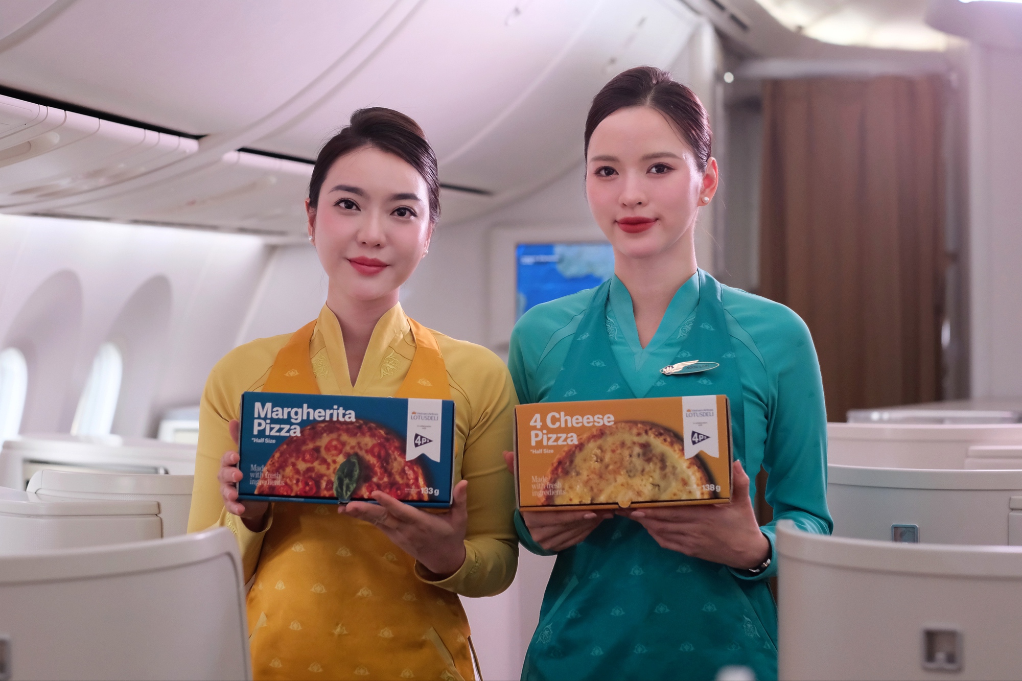 Vietnam Airlines đưa Pizza 4P&rsquo;s l&ecirc;n m&aacute;y bay, mở rộng trải nghiệm ẩm thực cho h&agrave;nh kh&aacute;ch- Ảnh 1.