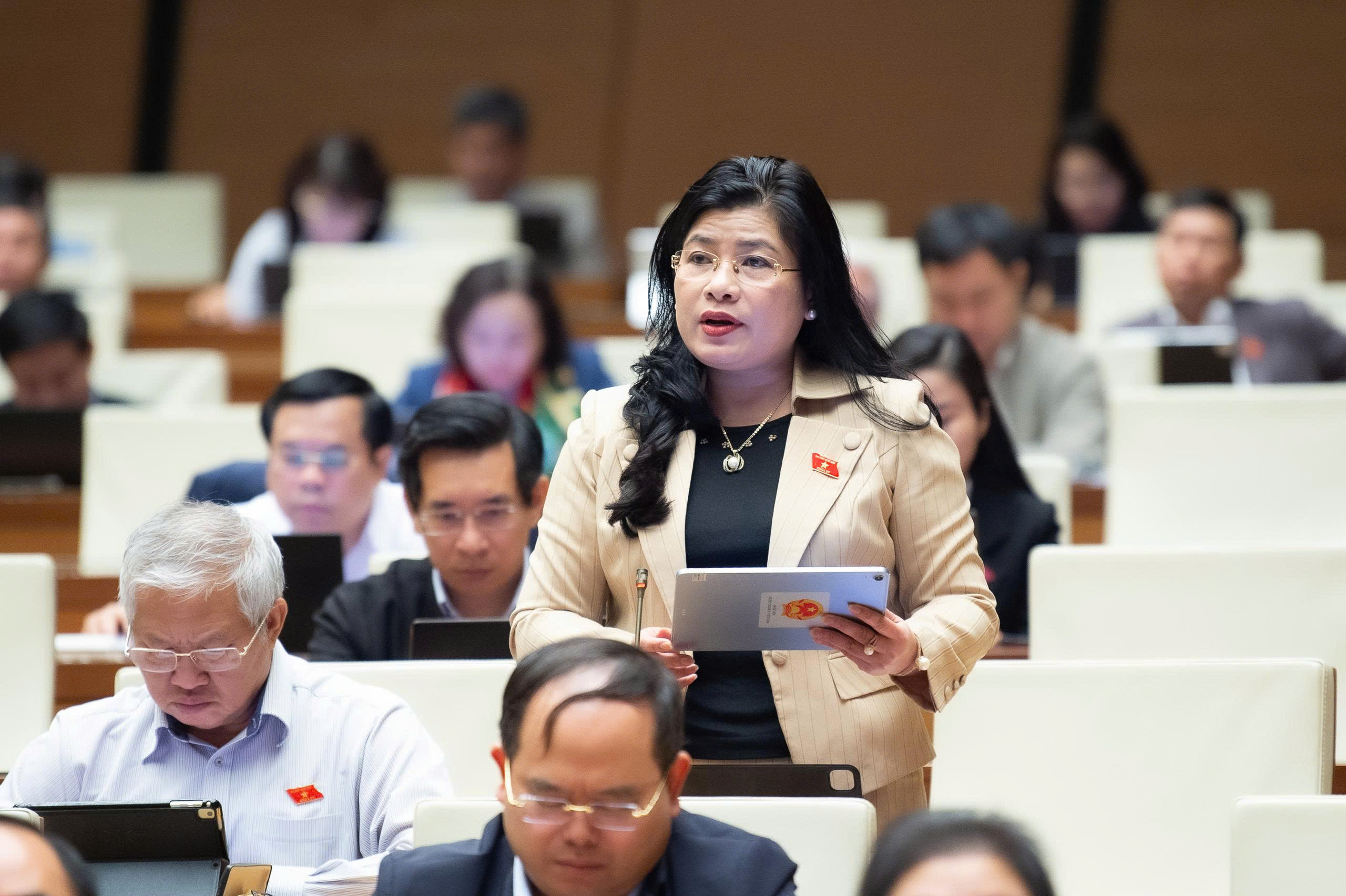 Gỡ vướng nguồn cung vật liệu nhưng cần kiểm so&aacute;t chặt, ngăn hệ lụy- Ảnh 1.
