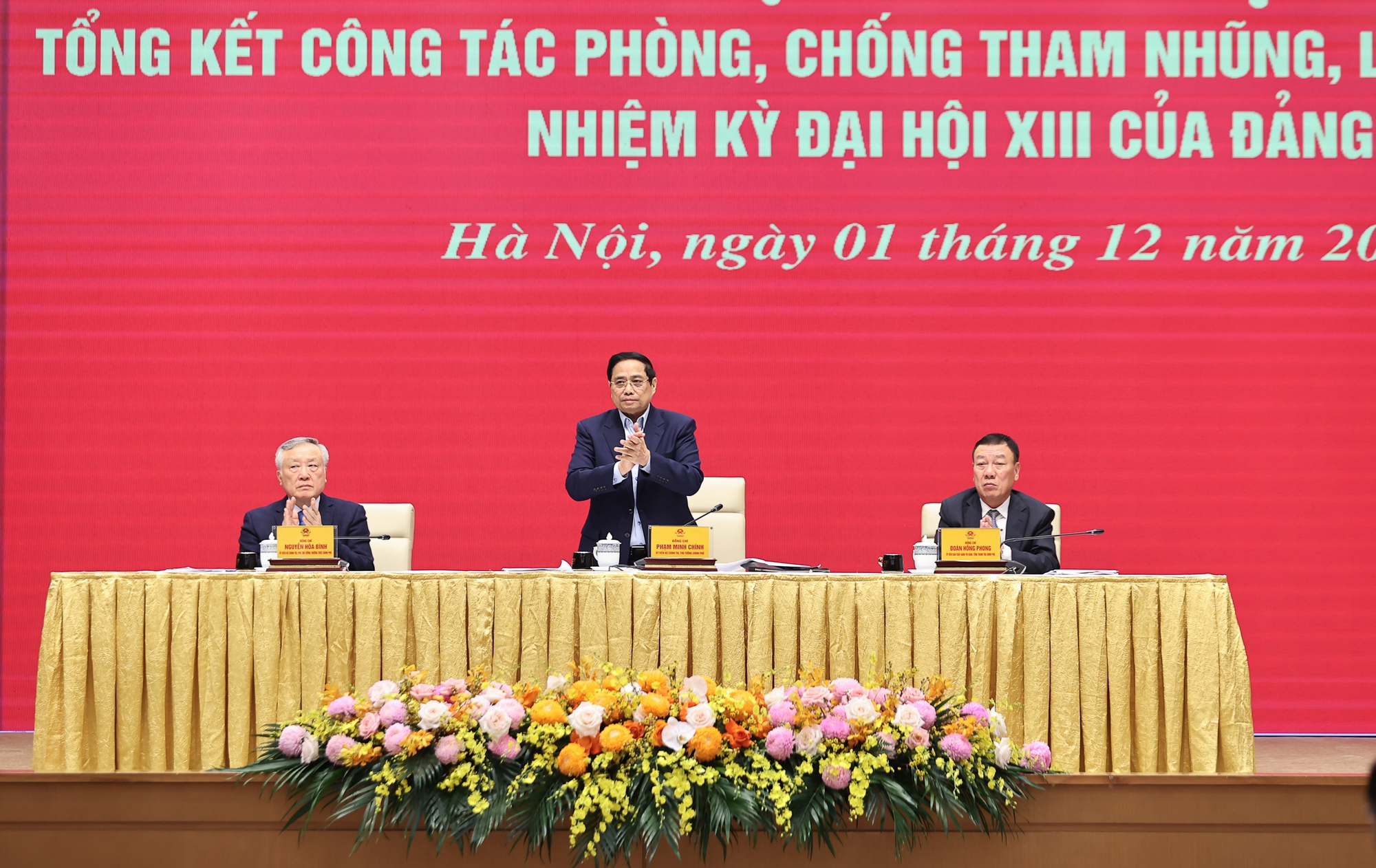 Thủ tướng chủ tr&igrave; hội nghị tổng kết c&ocirc;ng t&aacute;c ph&ograve;ng, chống tham nhũng, l&atilde;ng ph&iacute;, ti&ecirc;u cực- Ảnh 1.