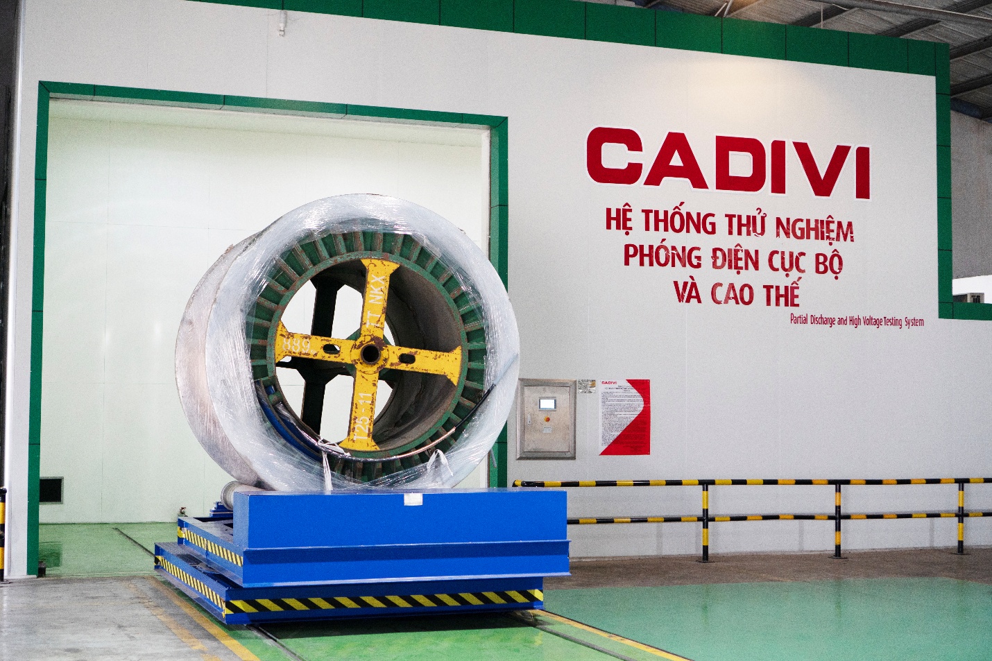 C&aacute;p ngầm trung thế CADIVI được giới chuy&ecirc;n m&ocirc;n đ&aacute;nh gi&aacute; cao tại hội nghị điện lực 2025- Ảnh 3.