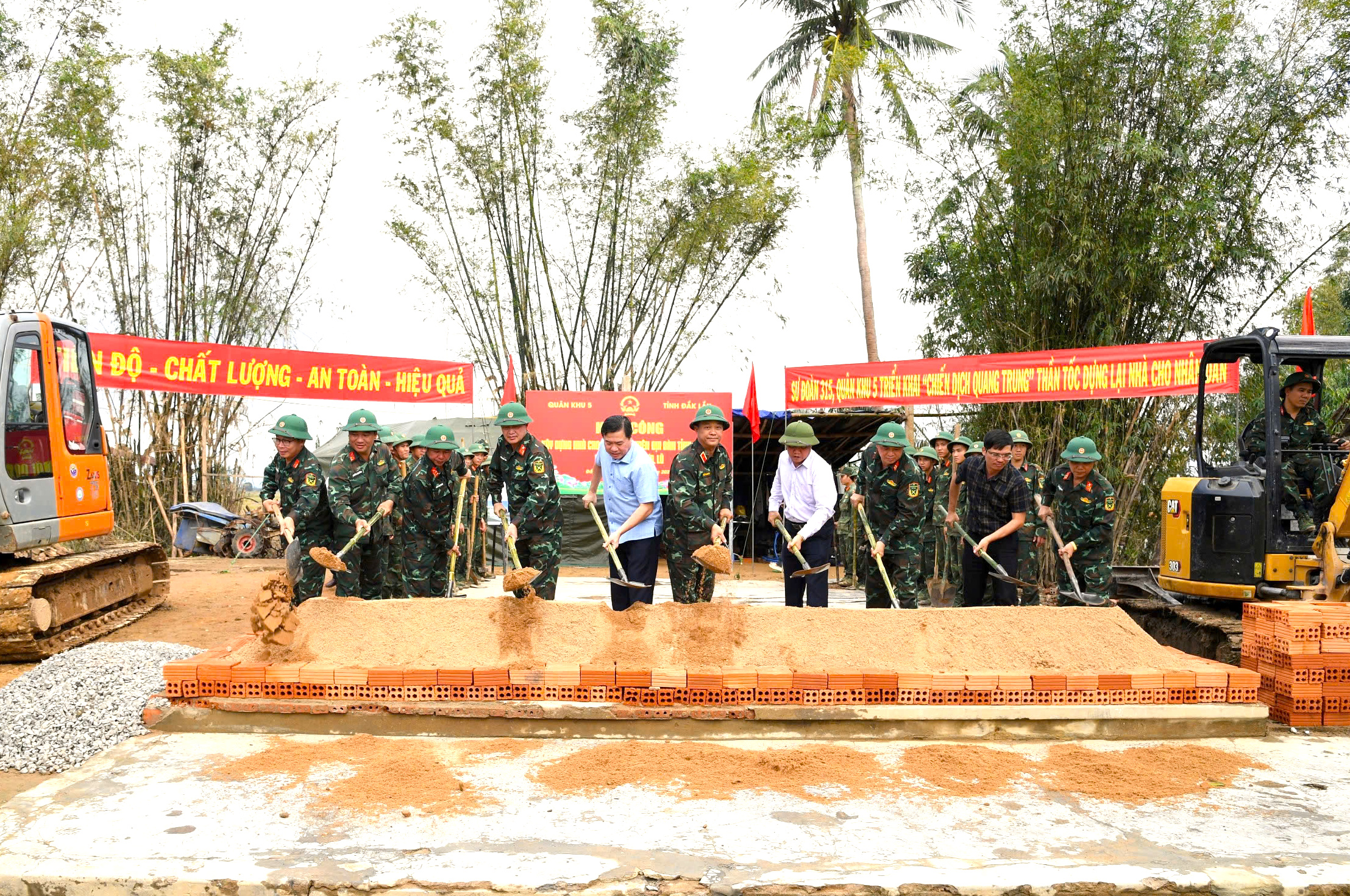 Khởi động &ldquo;Chiến dịch Quang Trung&rdquo; x&acirc;y dựng, sửa chữa nh&agrave; cho đồng b&agrave;o t&acirc;m lũ miền Trung- Ảnh 3.