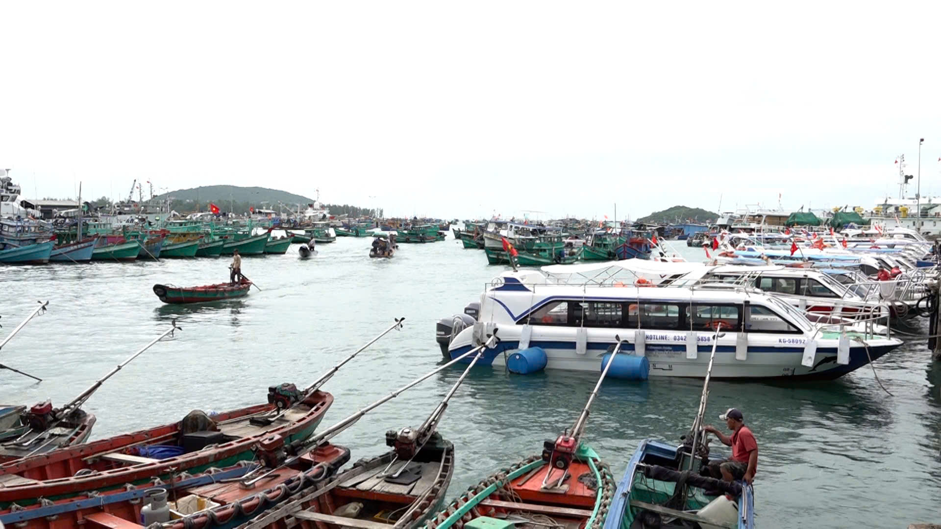 Th&aacute;o gỡ kh&oacute; khăn vận chuyển kh&aacute;ch tham quan đảo bằng phương tiện thủy nội địa ở An Giang- Ảnh 1.