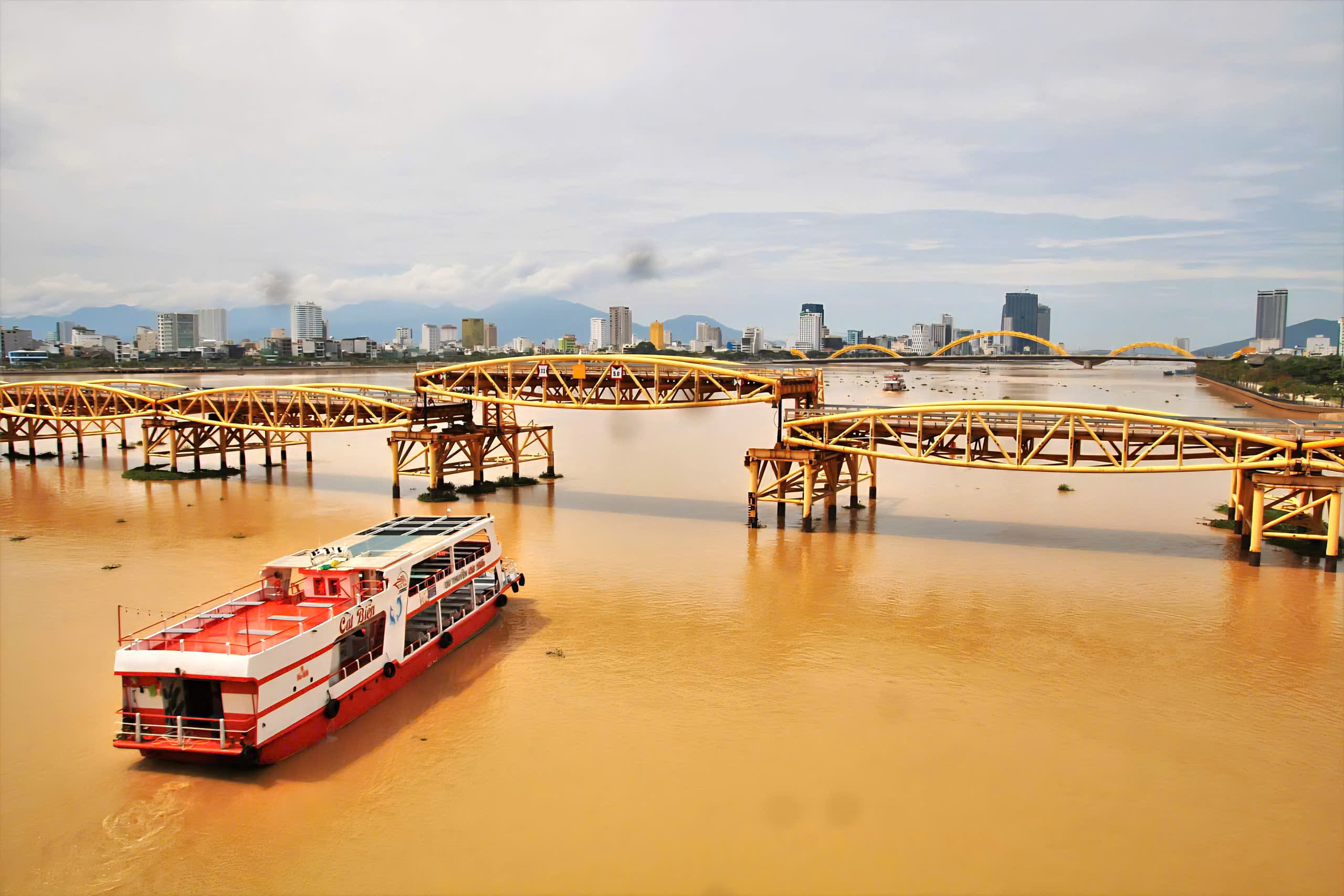 Đà Nẵng: Thực hiện phân cấp về chứng chỉ đào tạo thuyền trưởng, máy trưởng hạng I, II- Ảnh 1.